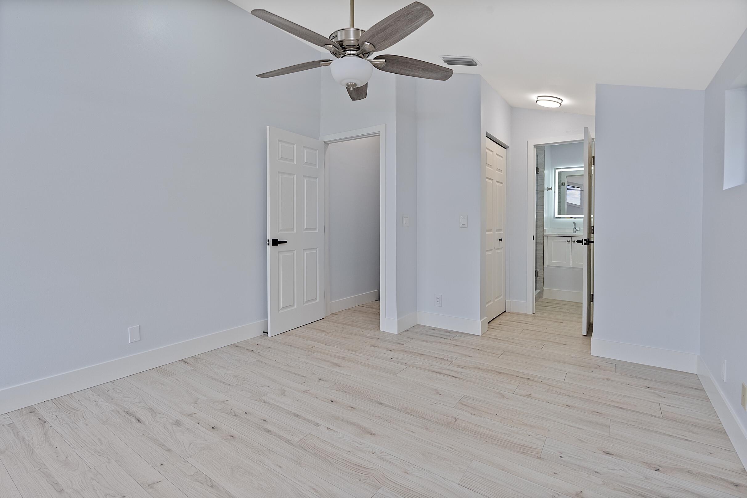 WESTWOOD LAKES 4 WESTWOOD GARDENS - Residential