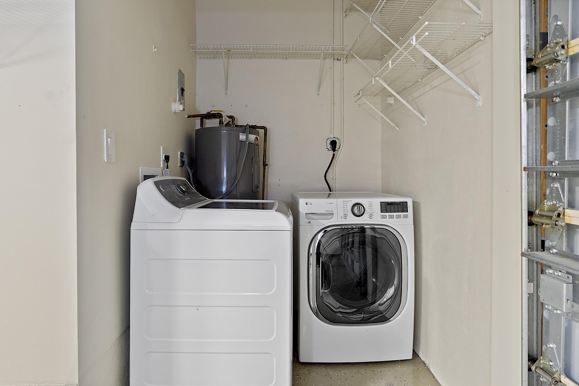 WESTWOOD LAKES 4 WESTWOOD GARDENS - Residential