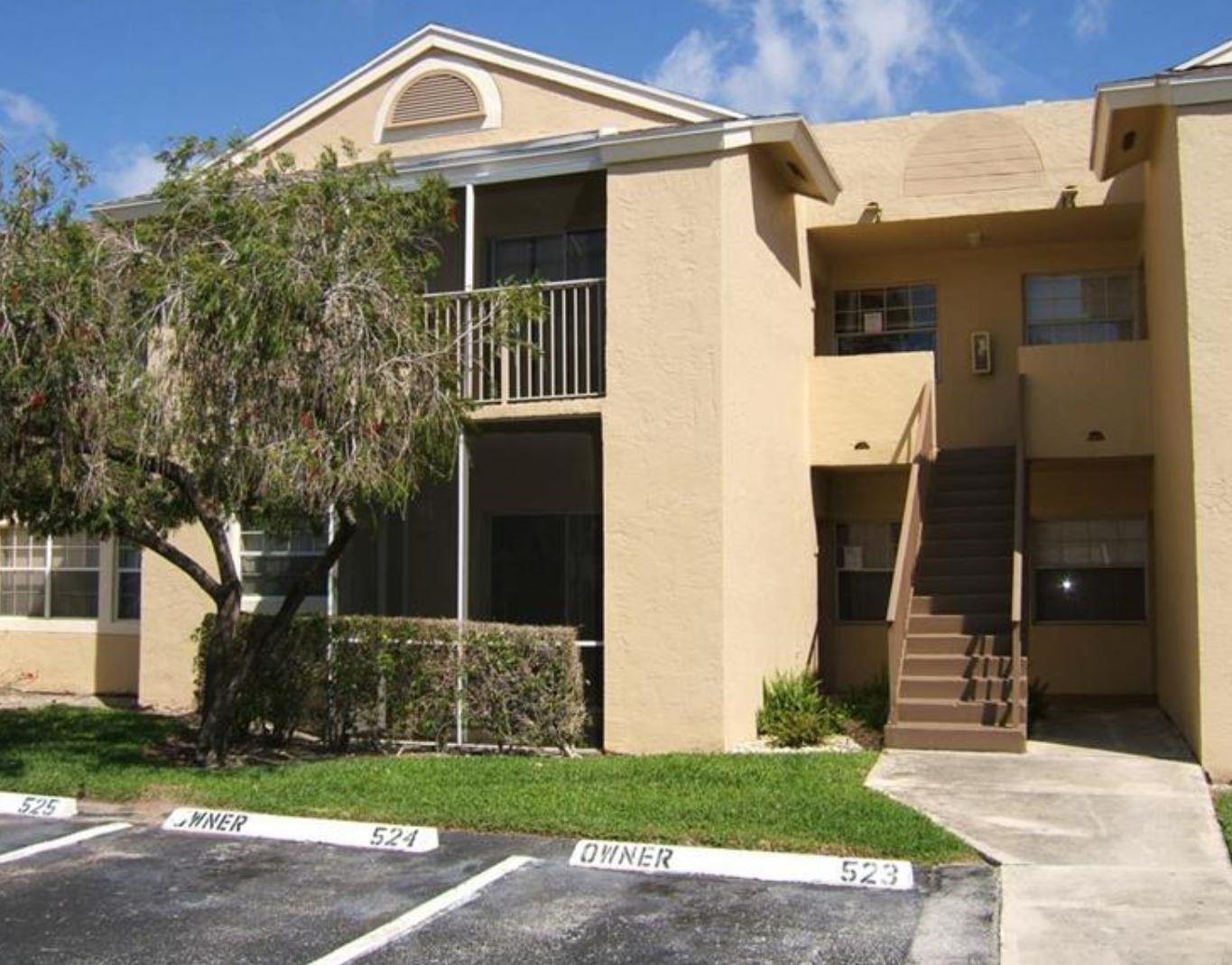 1 BEDROOM / 1 BATH Apartment close to major highways. Unit features NEW KITCHEN CABINETS and NEW SS APPLIANCES. Unit also features tons of natural light, wood laminate flooring throughout, spacious master bedroom and washer/dryer inside the unit. Enjoy your morning coffee or Tea in your private screened in patio. Enjoy the clubhouse and community pool in hot summer months. 1 dog or cat under 25# ok - NON AGREESIVE BREEDS. Rent includes Water, Sewer, Trash, Basic Cable and Internet. ONE PARKING SPOT ONLY. ***2 months to move in with prospects that are very qualified***