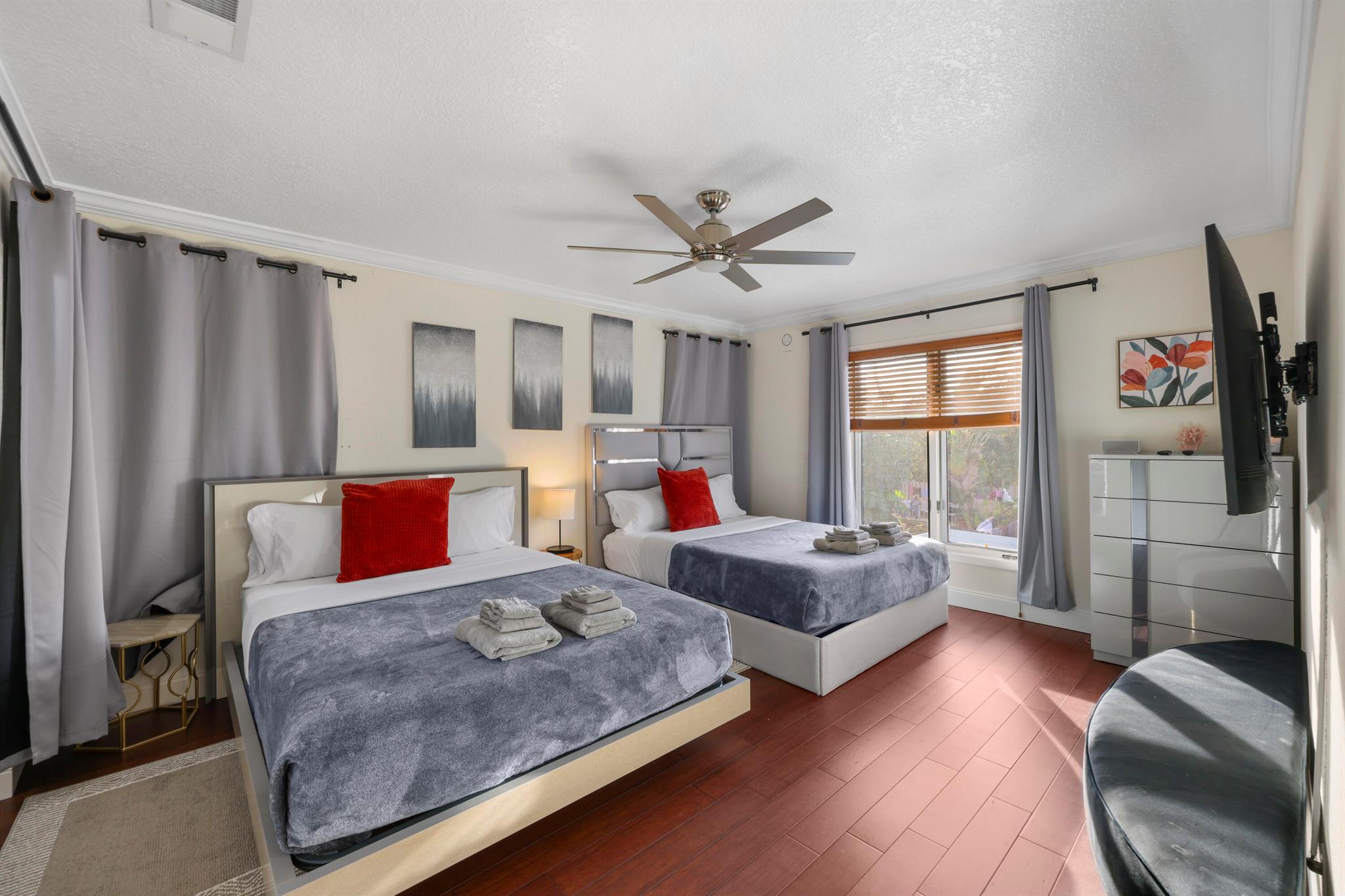 SOUTHRIDGE - Residential