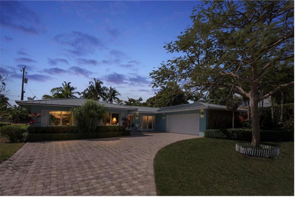 Photo of 10 Minnetonka Road, Sea Ranch Lakes, FL 33308 (MLS # F10514716)