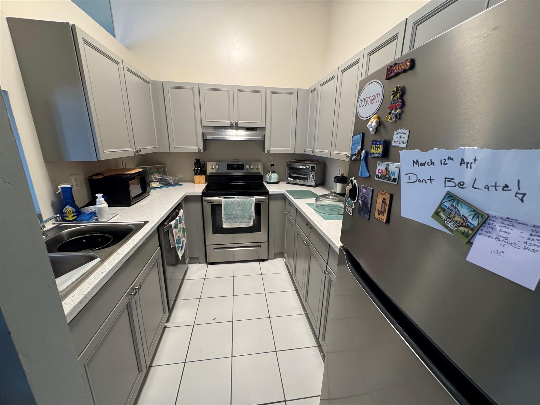1368 Periwinkle Pl 1368