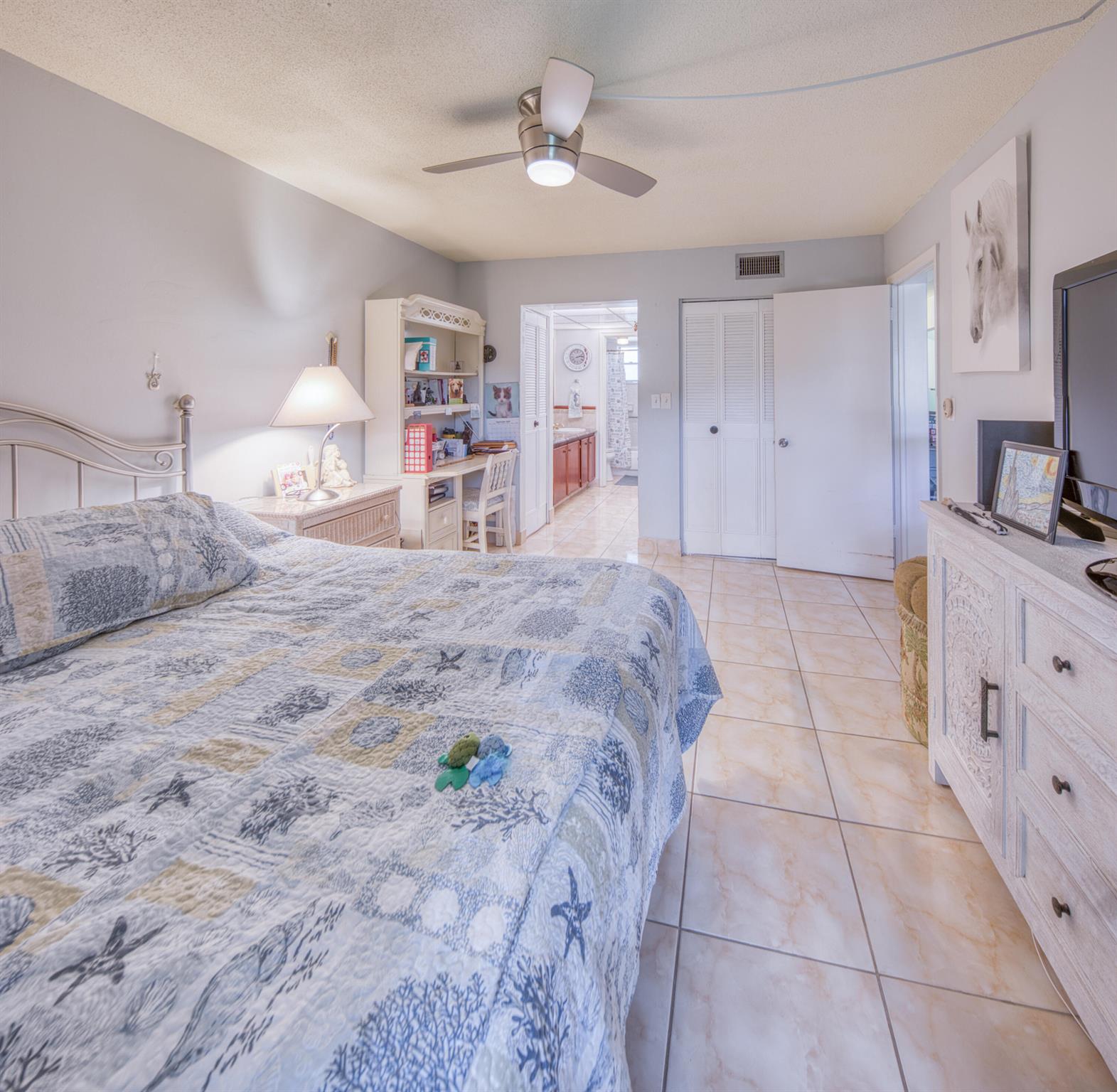 Lake Clarke Gardens Condo - Residential