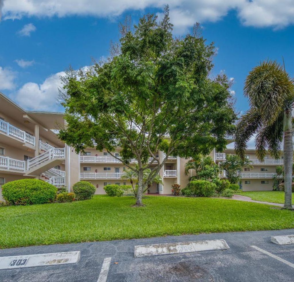 Photo of 2811 Garden Drive S #104, Lake Worth Beach, FL 33461 (MLS # R11121831)