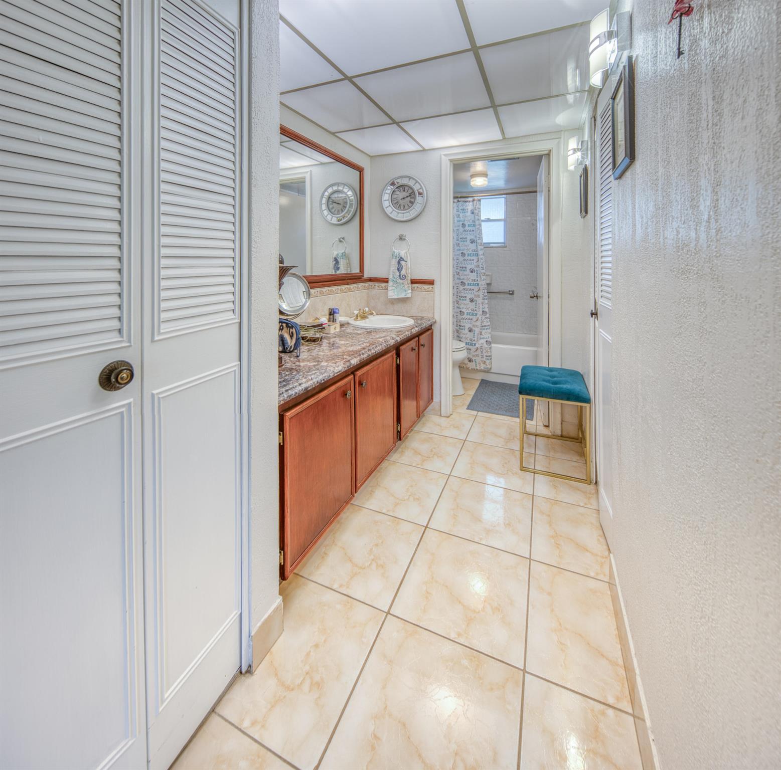 Lake Clarke Gardens Condo - Residential