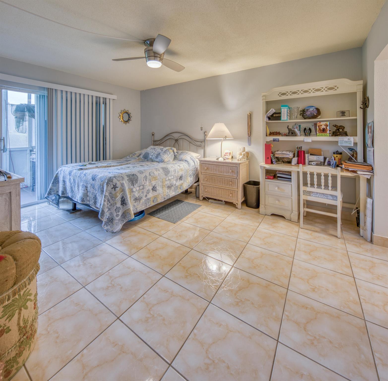 View photos, virtual tours, details... 2811 Garden Drive S 104