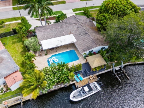 Tiny photo for 6040 SW 14th Street, Plantation, FL 33317 (MLS # B26036511)