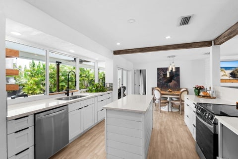 Tiny photo for 6040 SW 14th Street, Plantation, FL 33317 (MLS # B26036511)