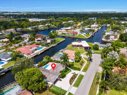 Tiny photo for 6040 SW 14th Street, Plantation, FL 33317 (MLS # B26036511)