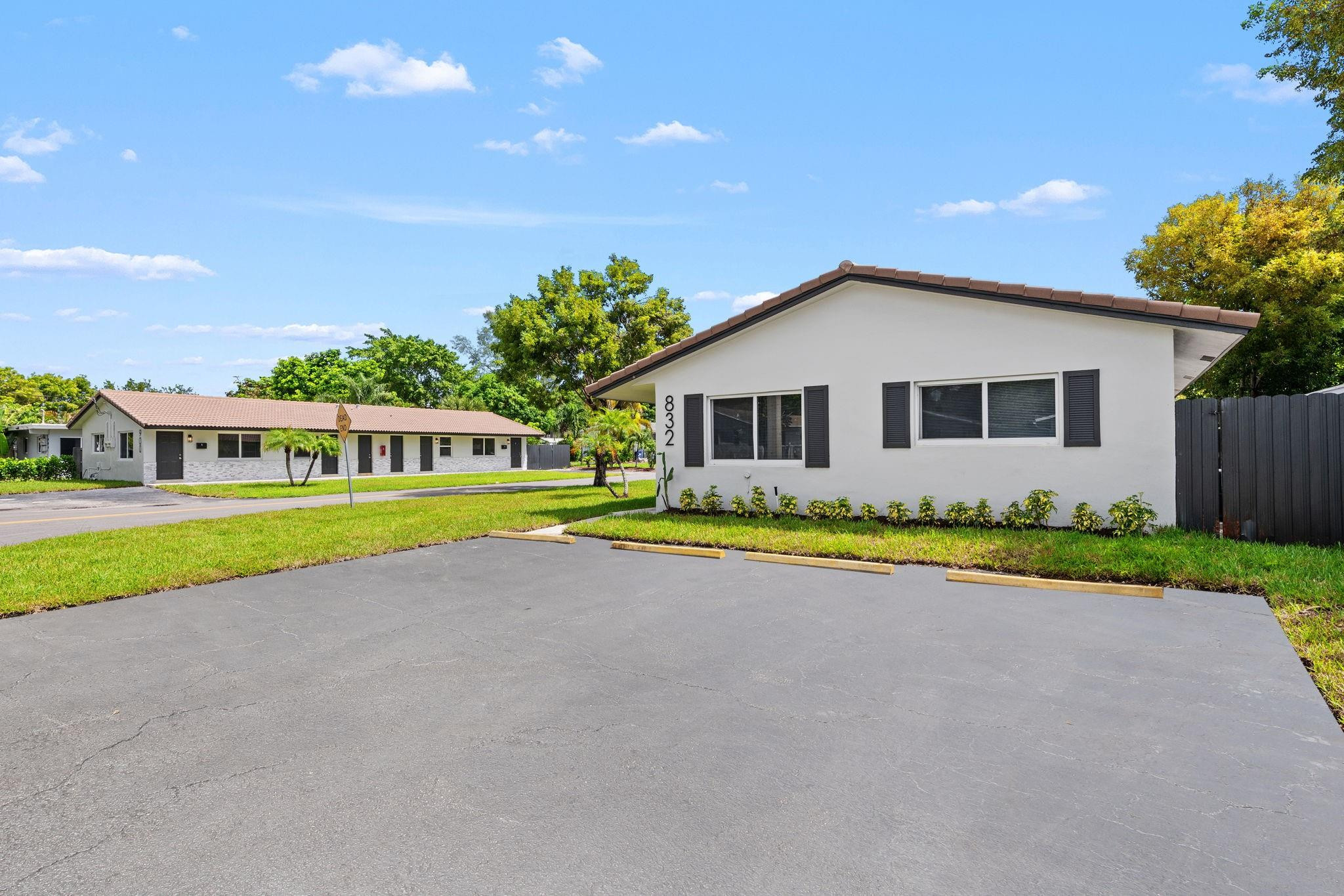 PINE CREST AMENDED PLAT - Residential Lease