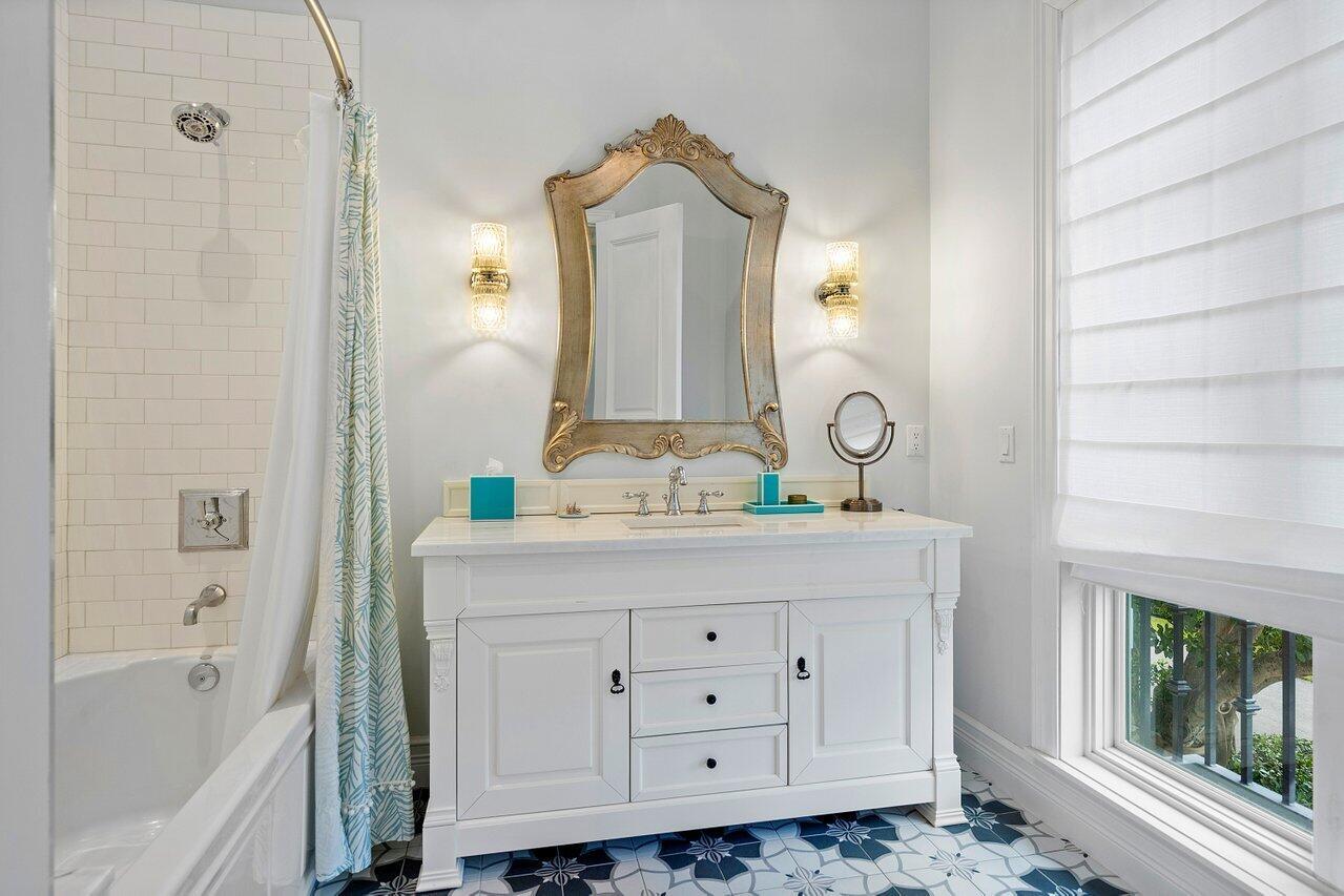 BOCA RATON RIVIERA - Residential