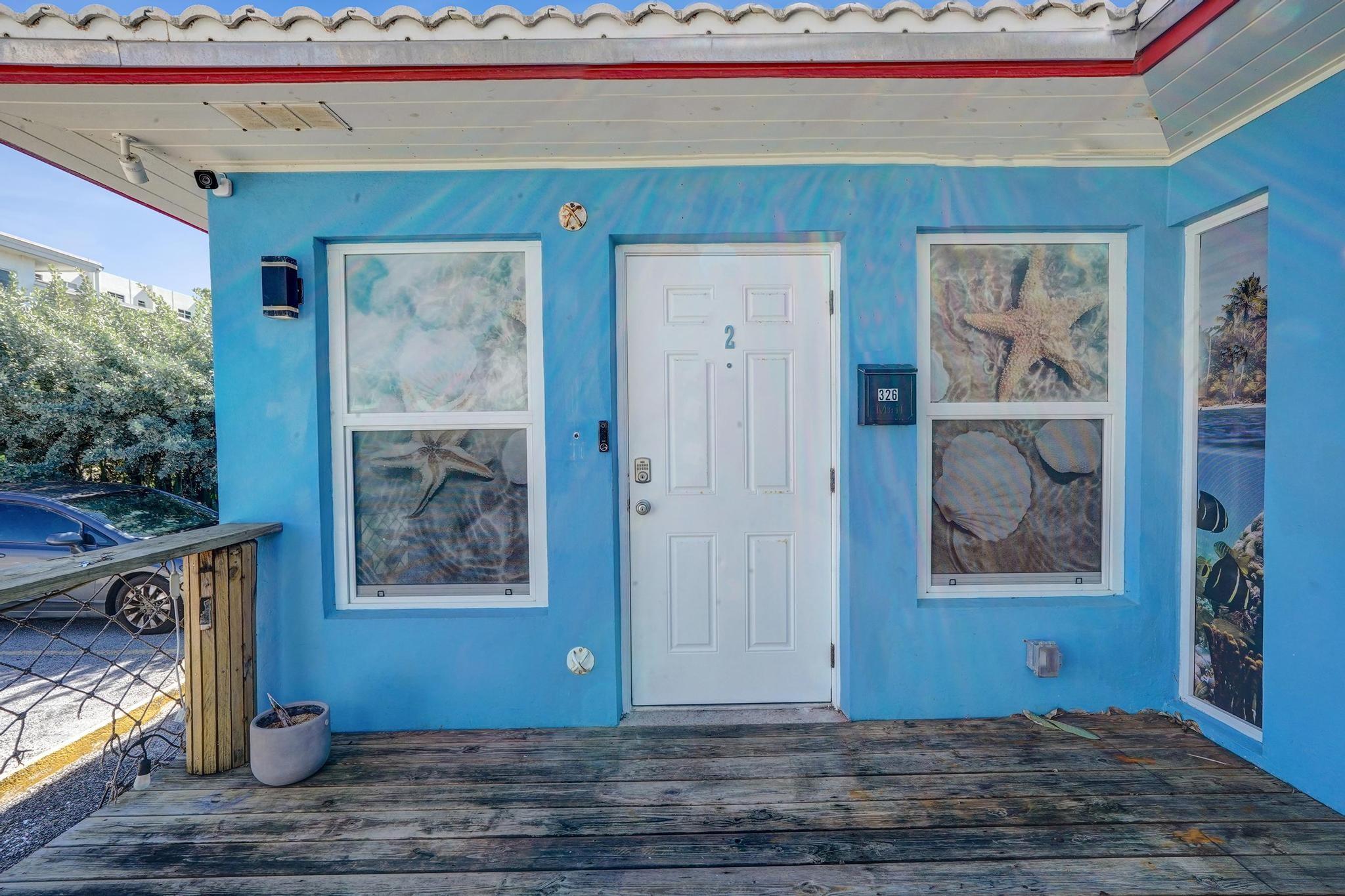 HOLLYWOOD BEACH - Residential Lease