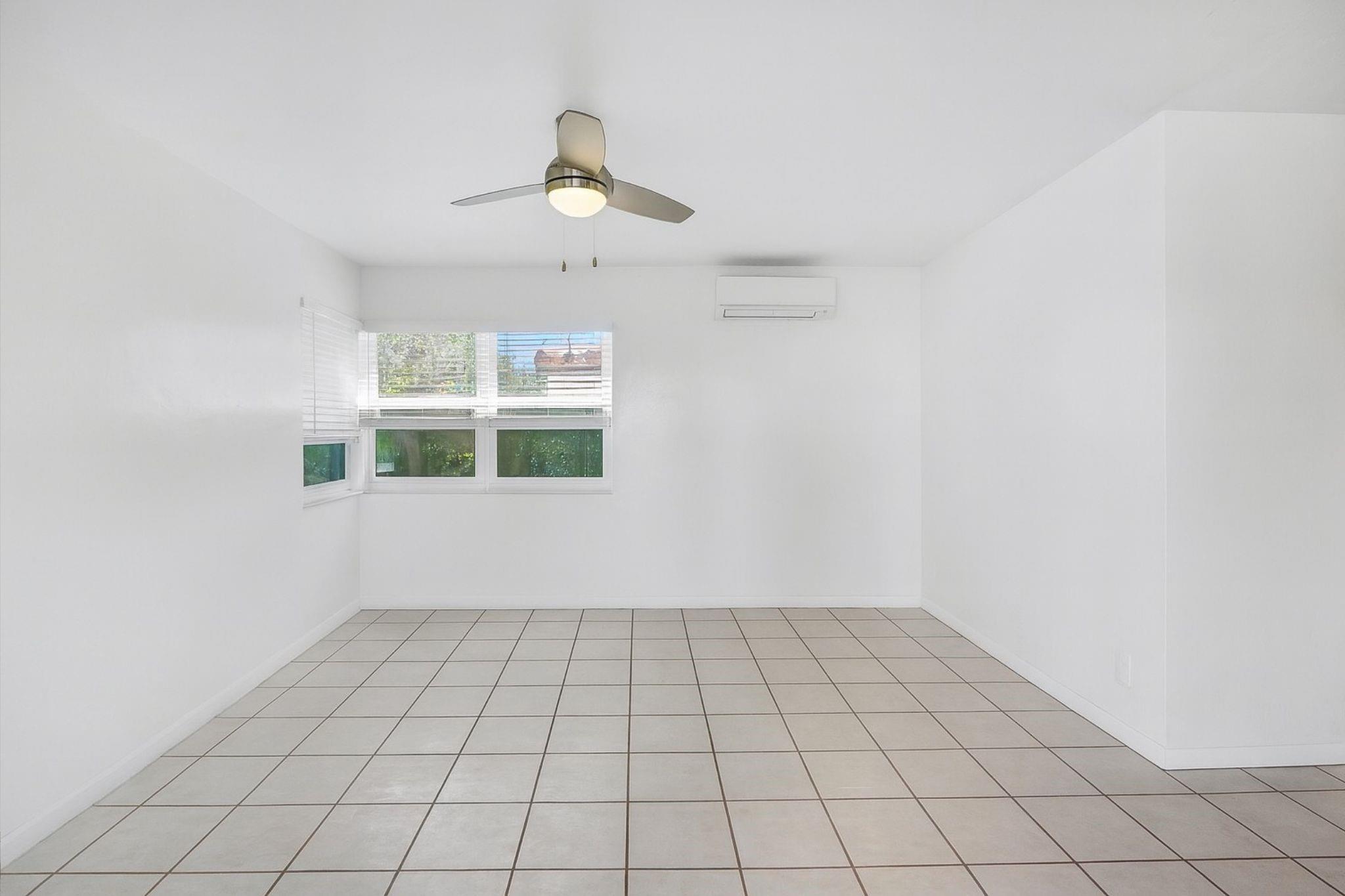 HOLLYWOOD BEACH - Residential Lease