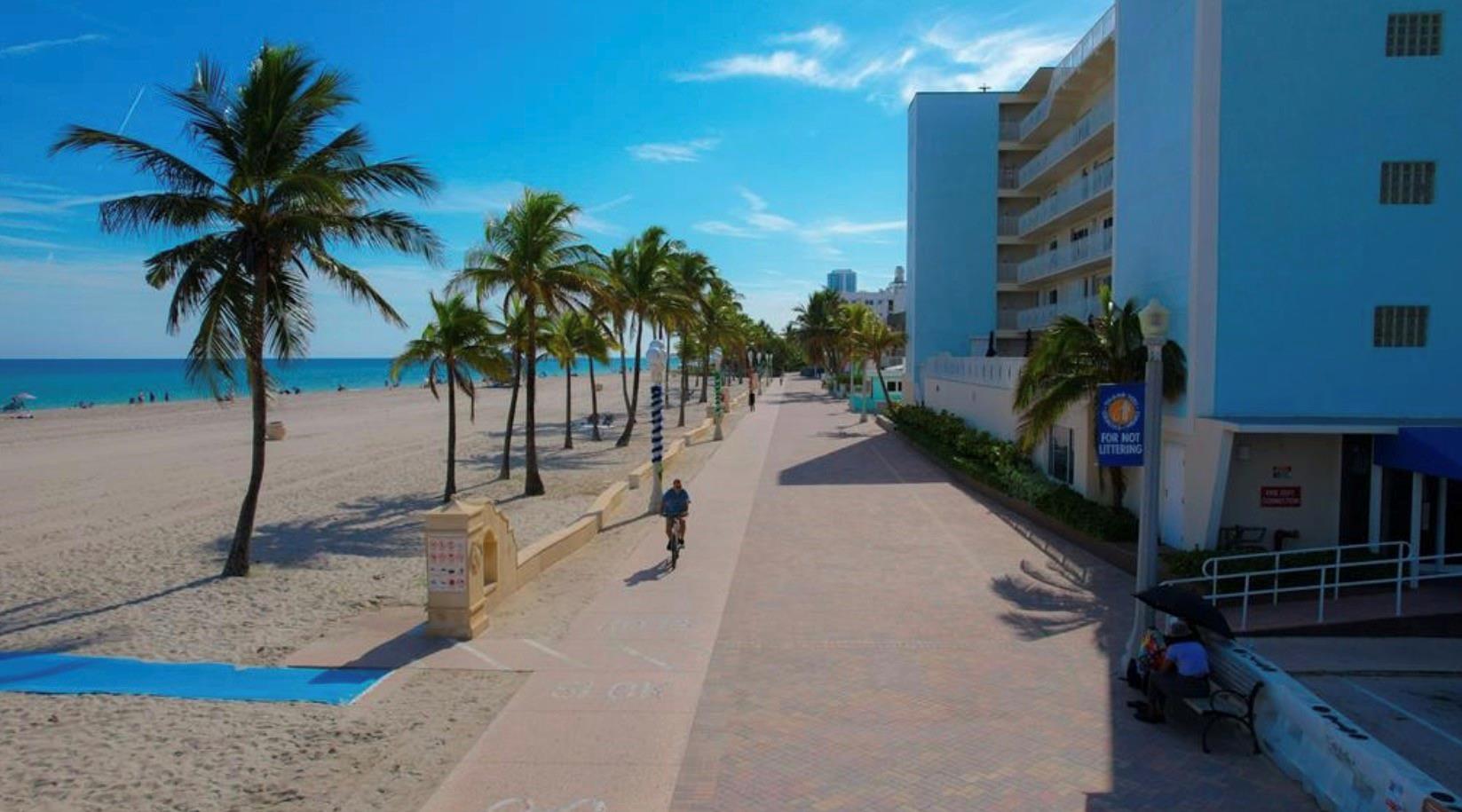 HOLLYWOOD BEACH - Residential Lease