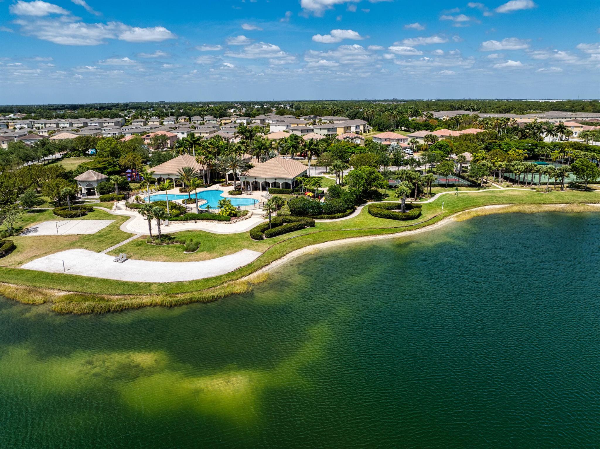 VIZCAYA FALLS PLAT 3 - Residential