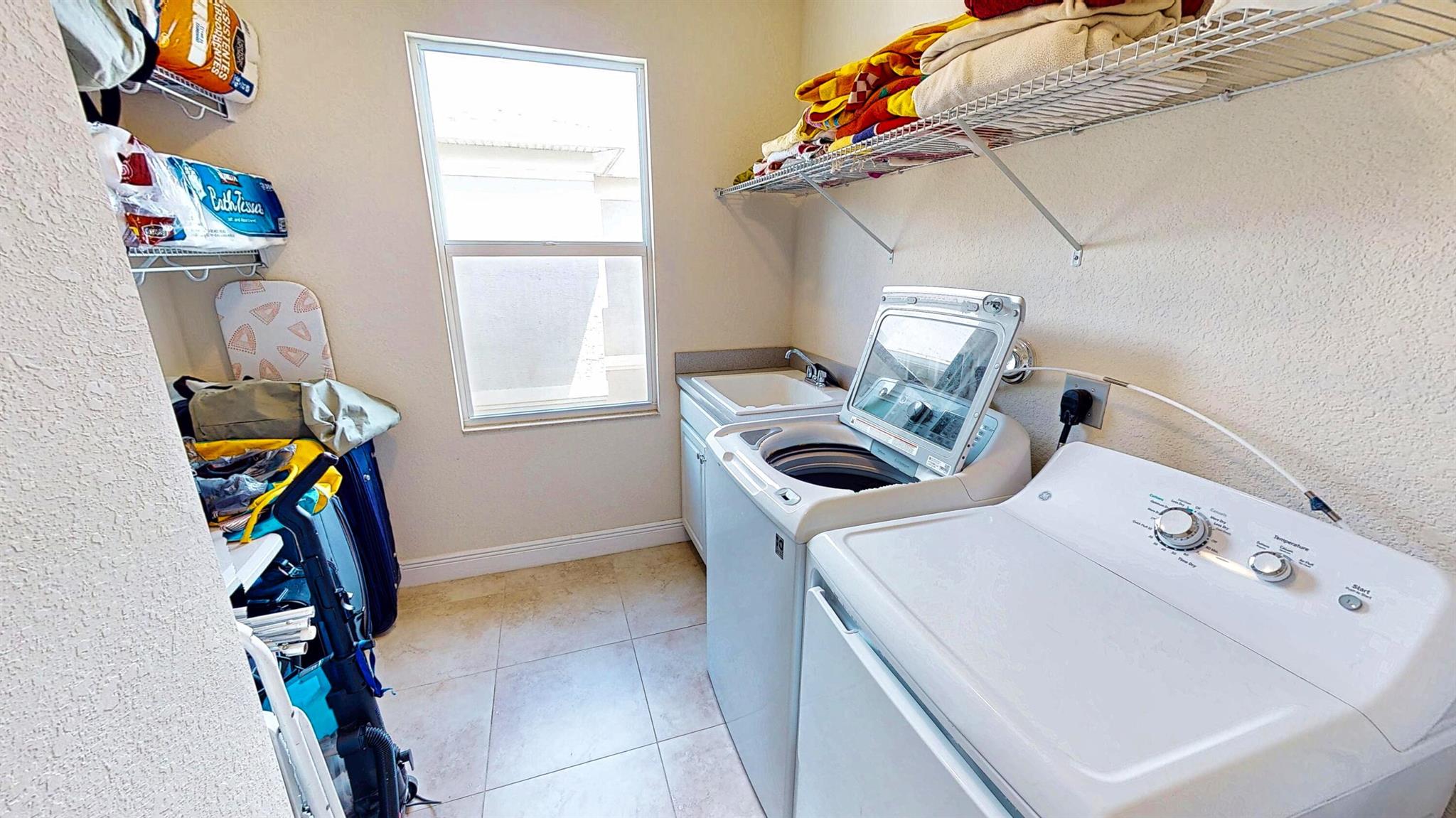 VIZCAYA FALLS PLAT 3 - Residential