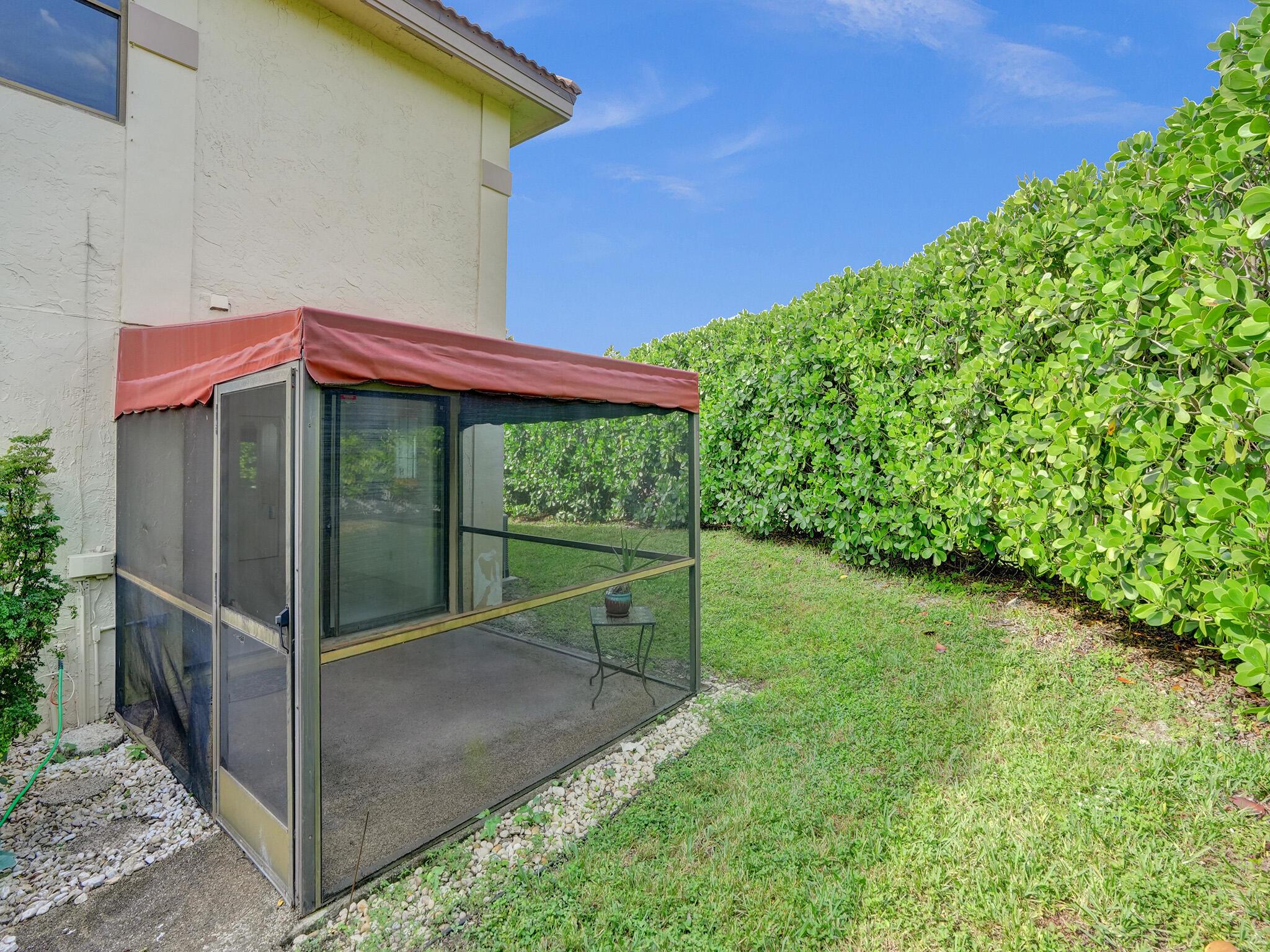 SAG HARBOR TRACE - Residential