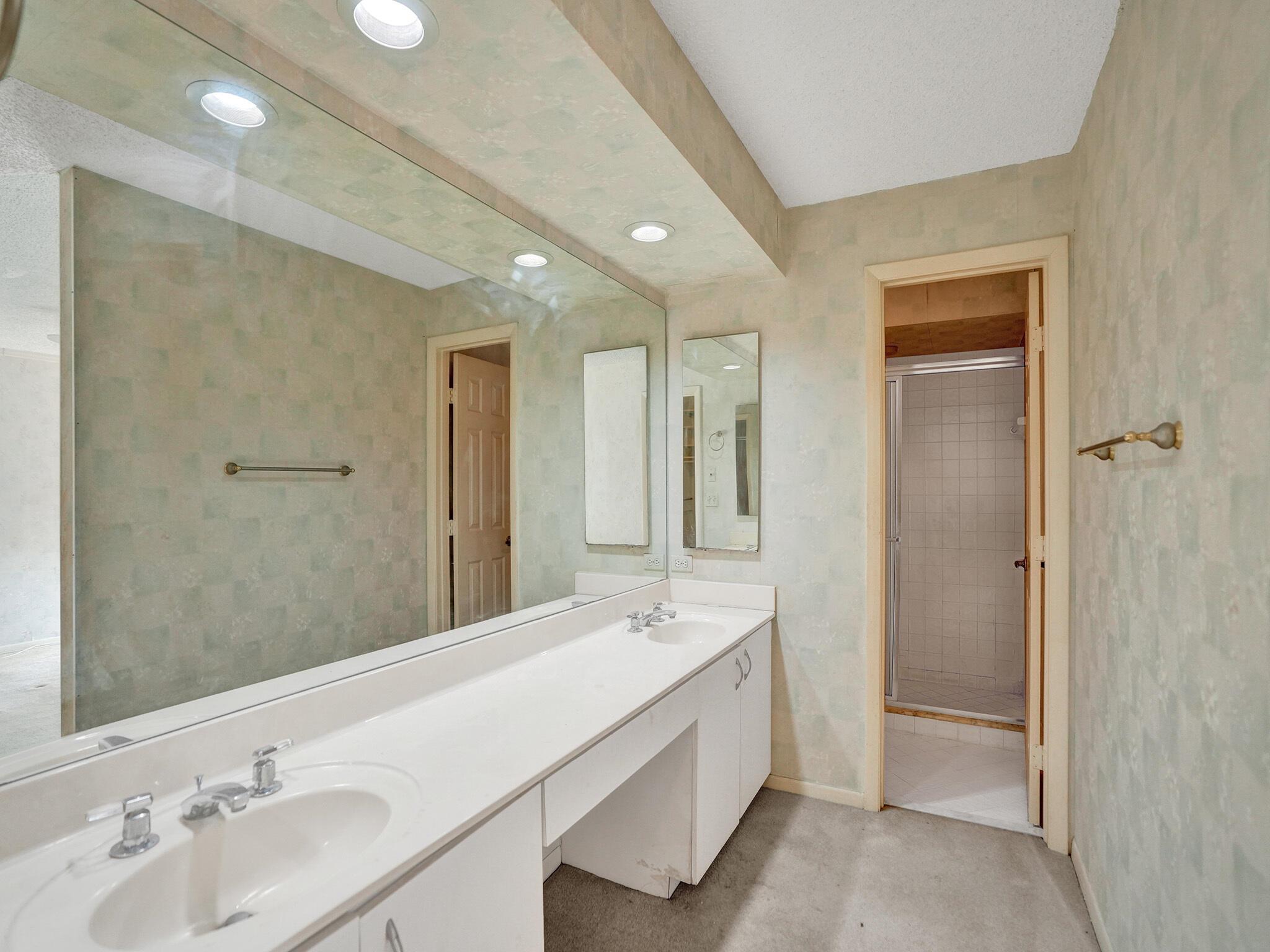 SAG HARBOR TRACE - Residential