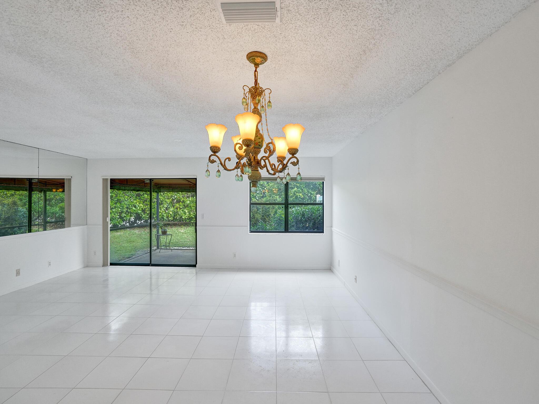 SAG HARBOR TRACE - Residential