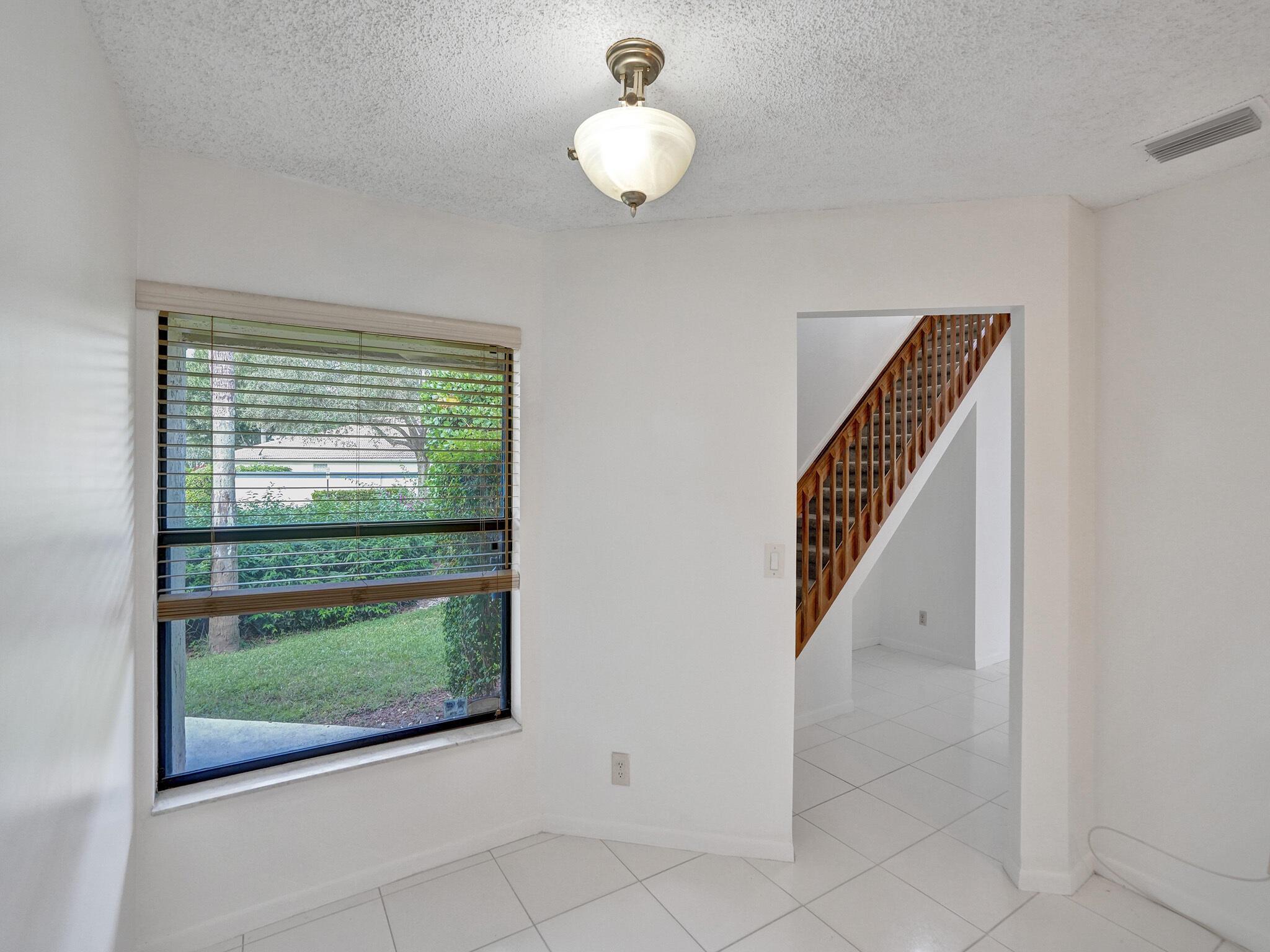 SAG HARBOR TRACE - Residential