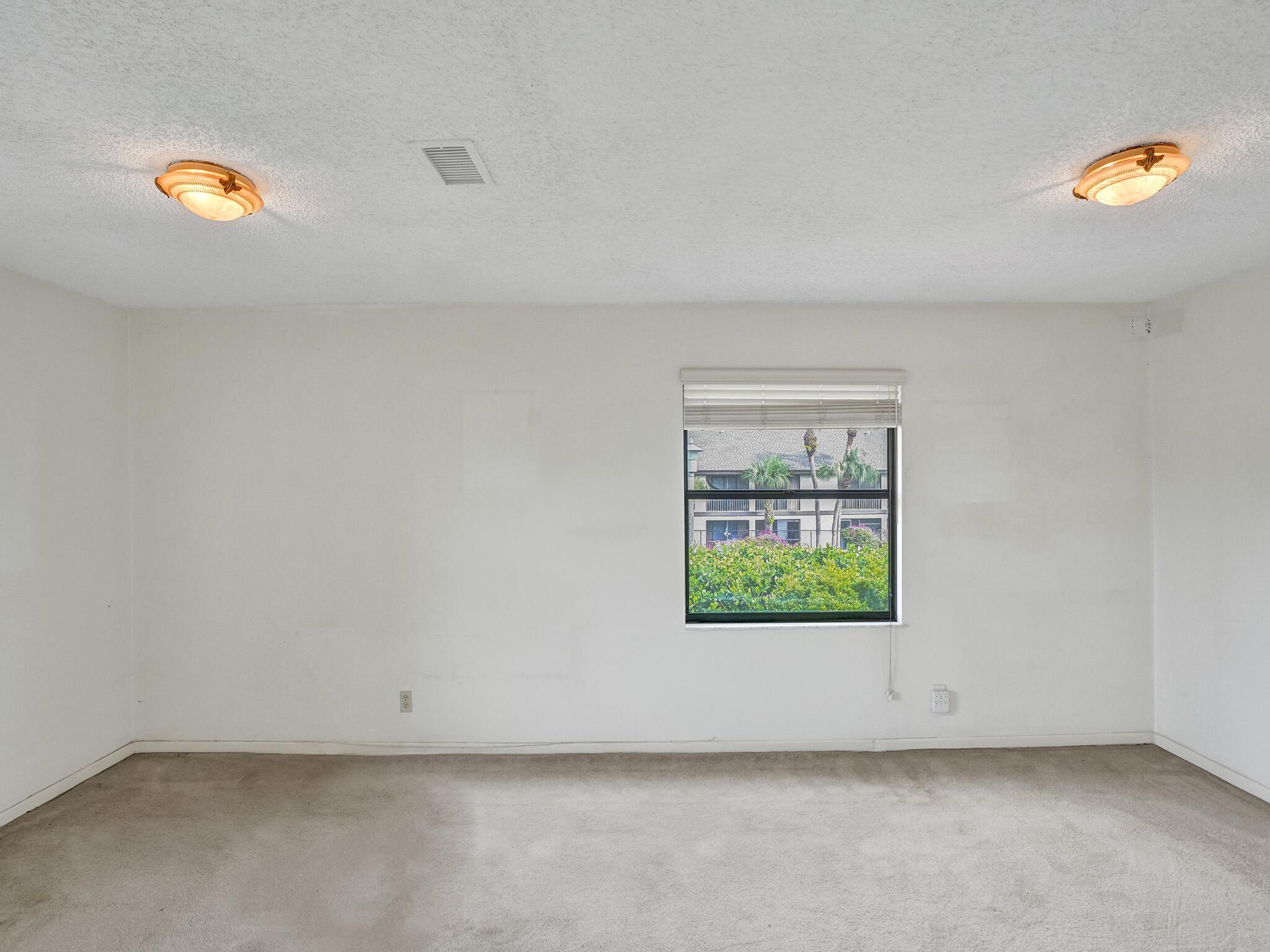 SAG HARBOR TRACE - Residential