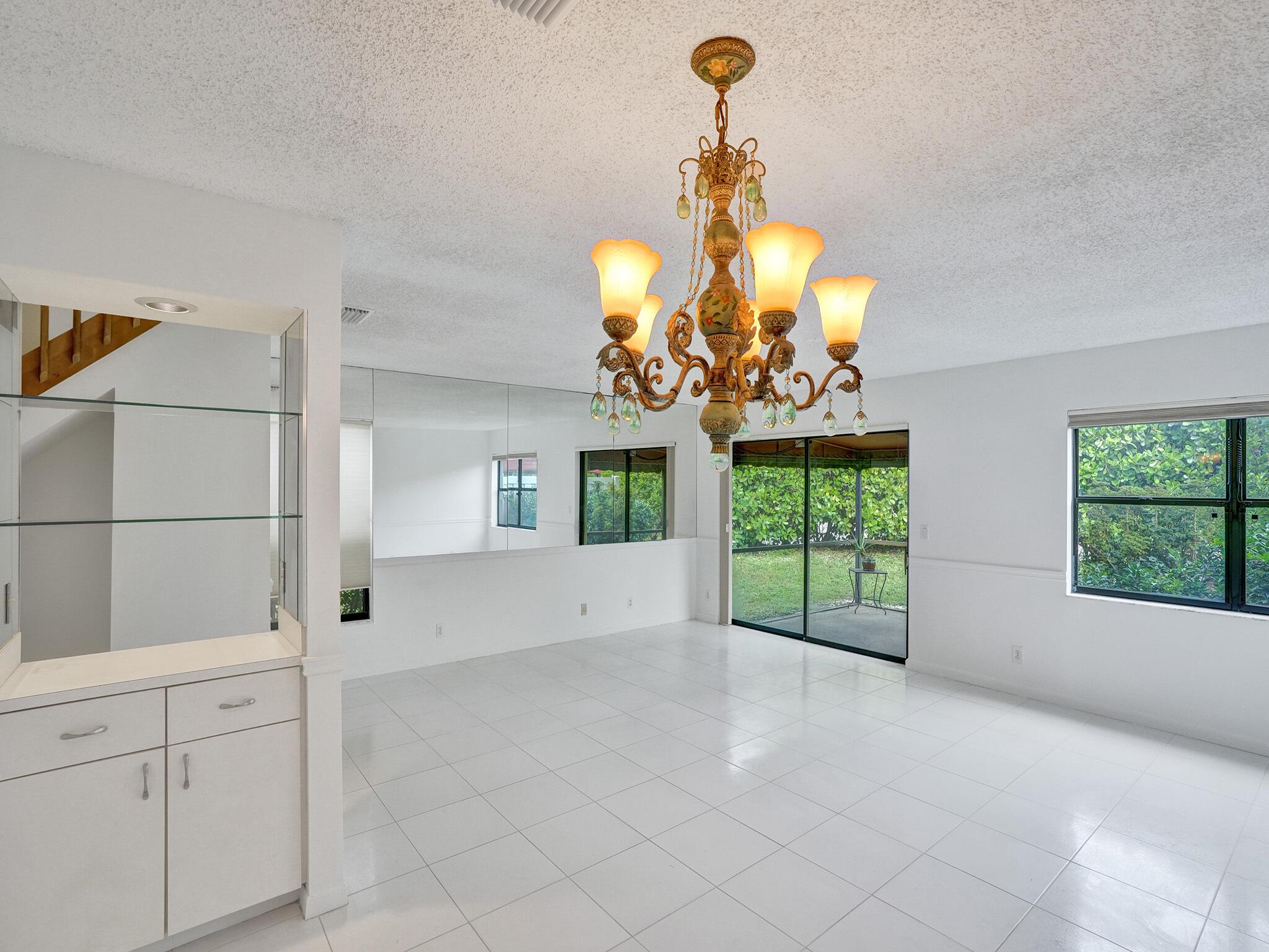 SAG HARBOR TRACE - Residential