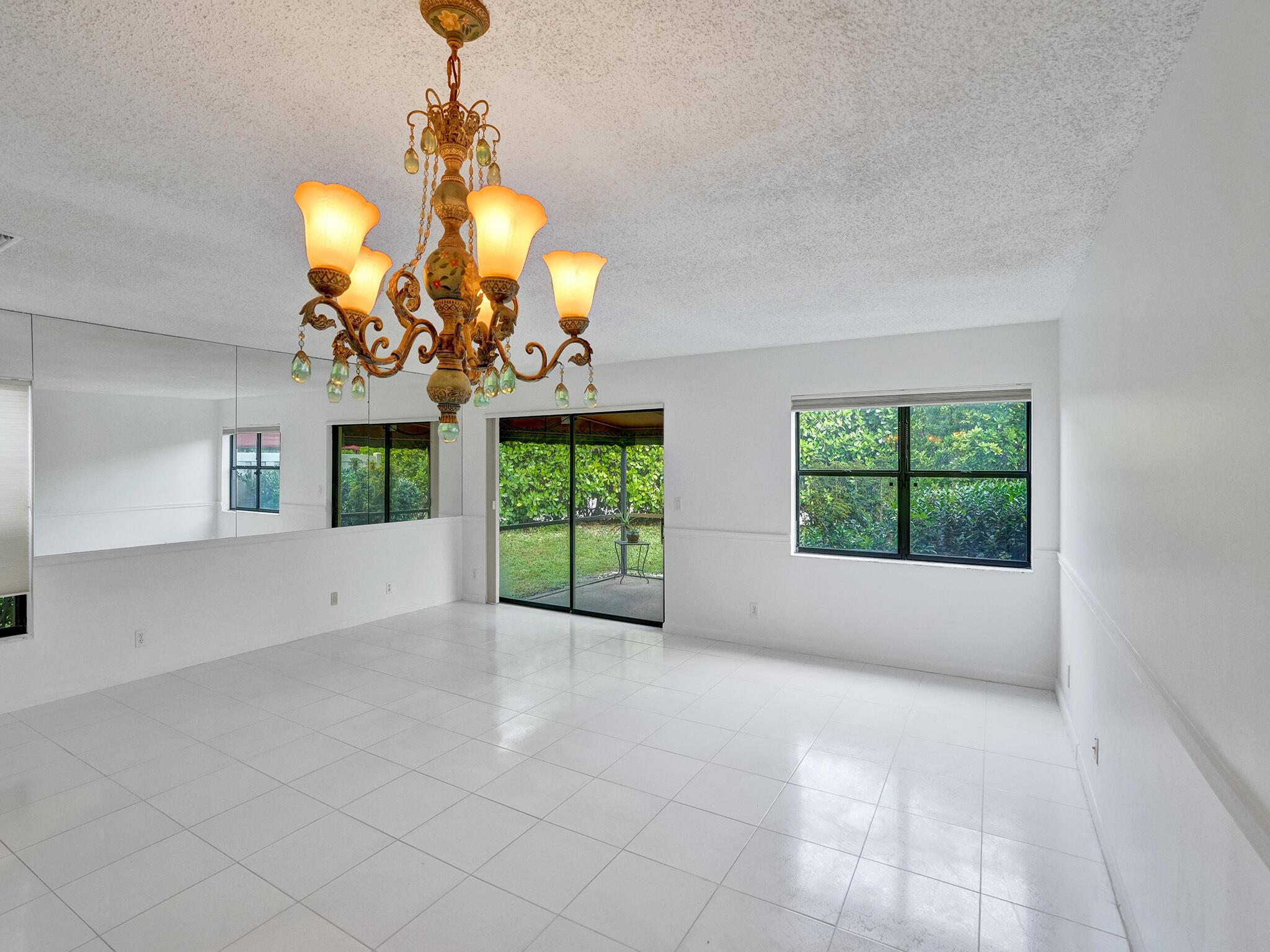 SAG HARBOR TRACE - Residential