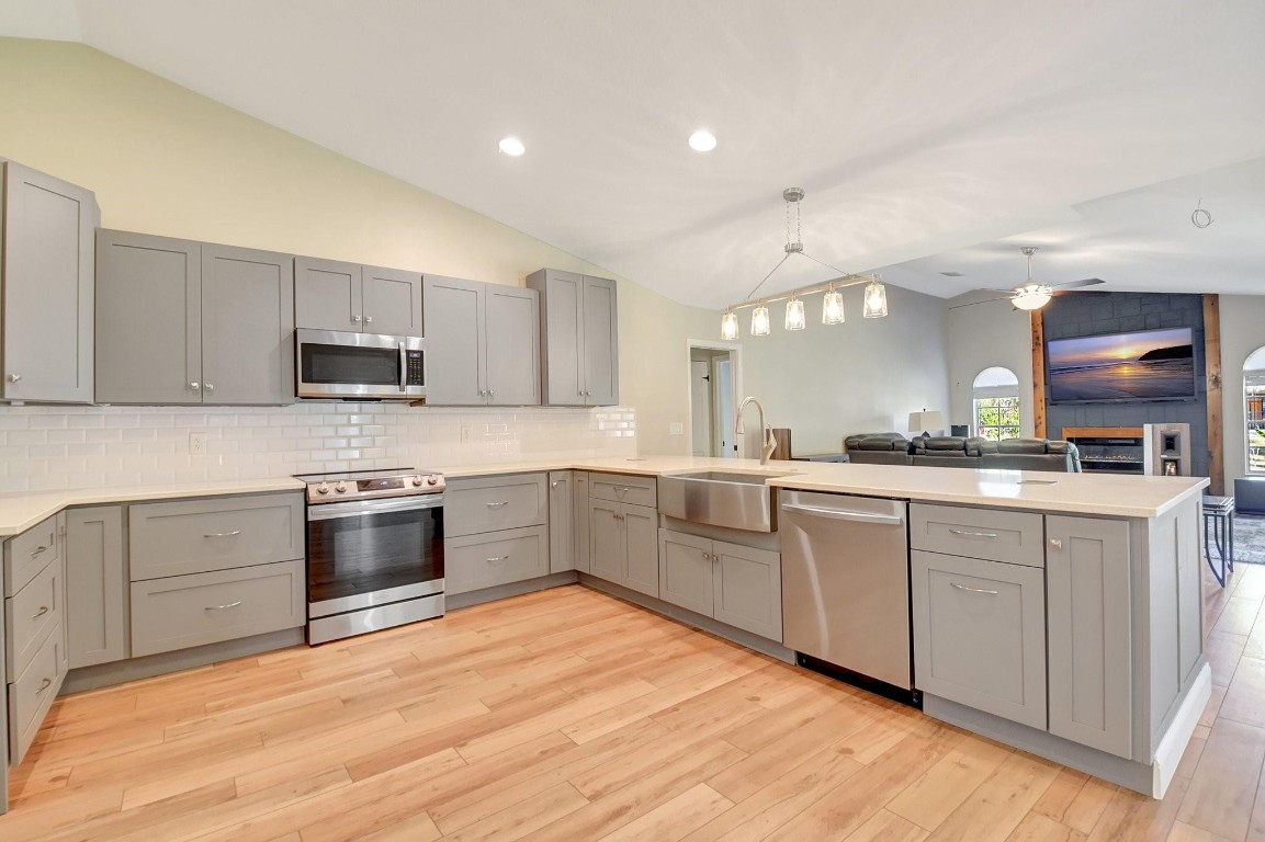 THE ACREAGE - Residential