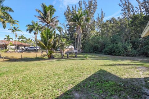 A home in Loxahatchee