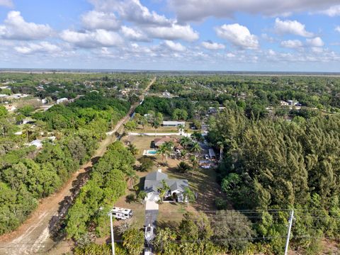 A home in Loxahatchee