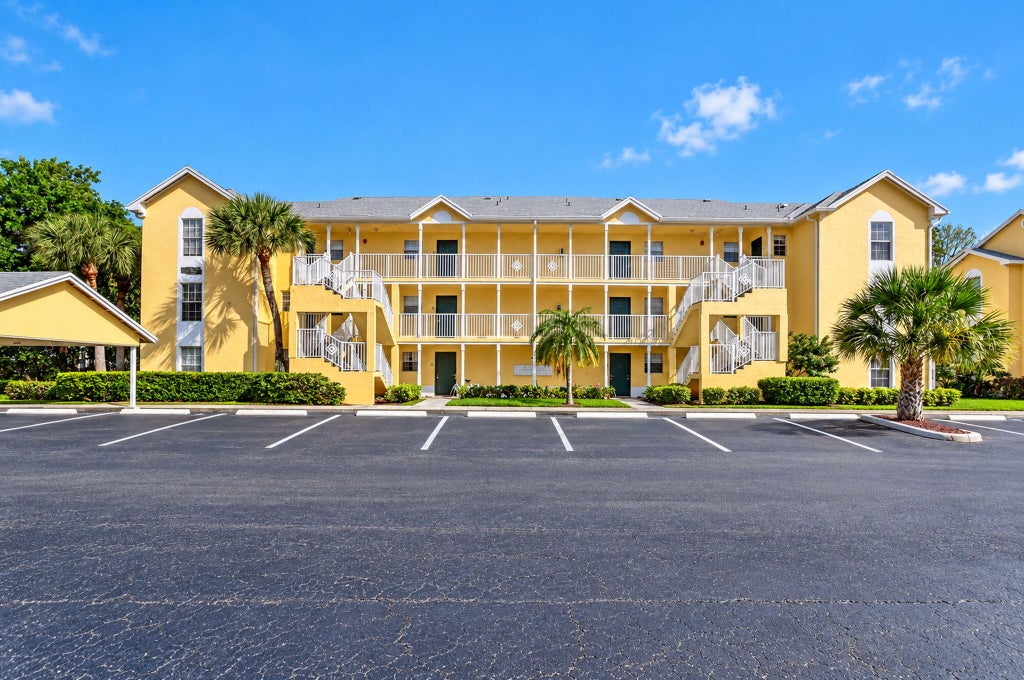 Photo of 6284 La Costa Drive #E, Boca Raton, FL 33433 (MLS # B26091930)