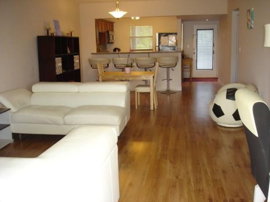 Great opportunity, All ages, pet friendly community, spacious rooms, very quiet place to live with elevator and walk distance to shopping, (cafes, restaurants and groceries).Don't miss the opportunity to show a large well designed floor plan.Pool, tennis court and club house for low monthly maintenance.