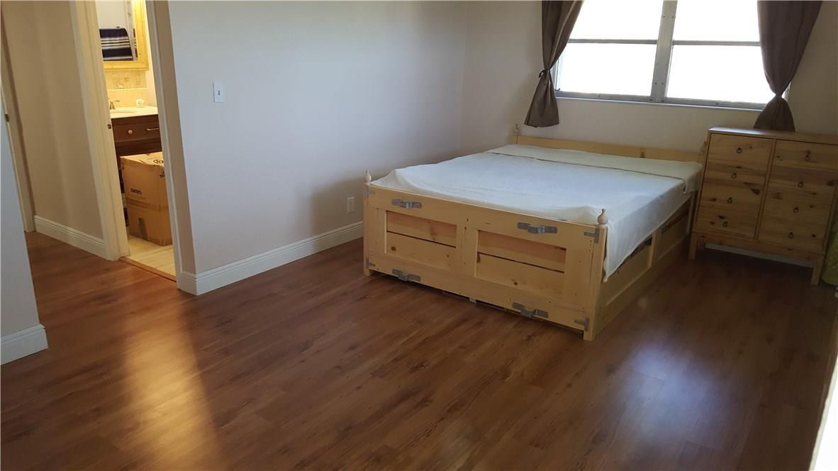 FOOXWOOD HOLLOW - Residential