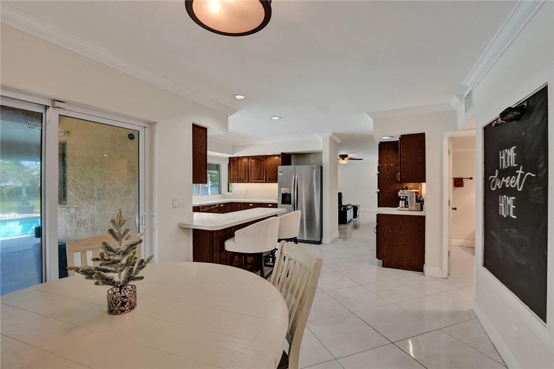 Oak Wood 80-39 B - Residential