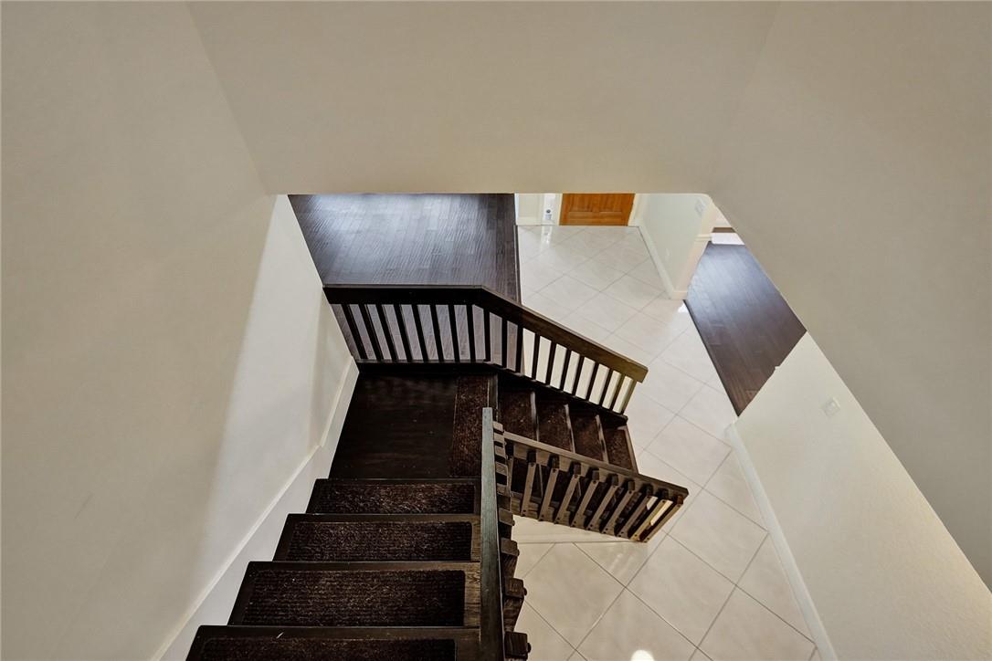 Oak Wood 80-39 B - Residential