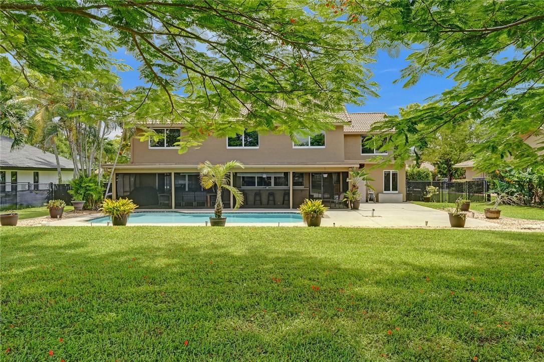 Oak Wood 80-39 B - Residential