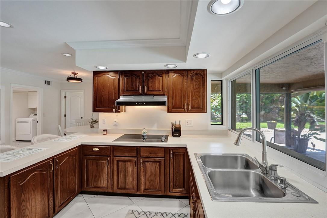 Oak Wood 80-39 B - Residential