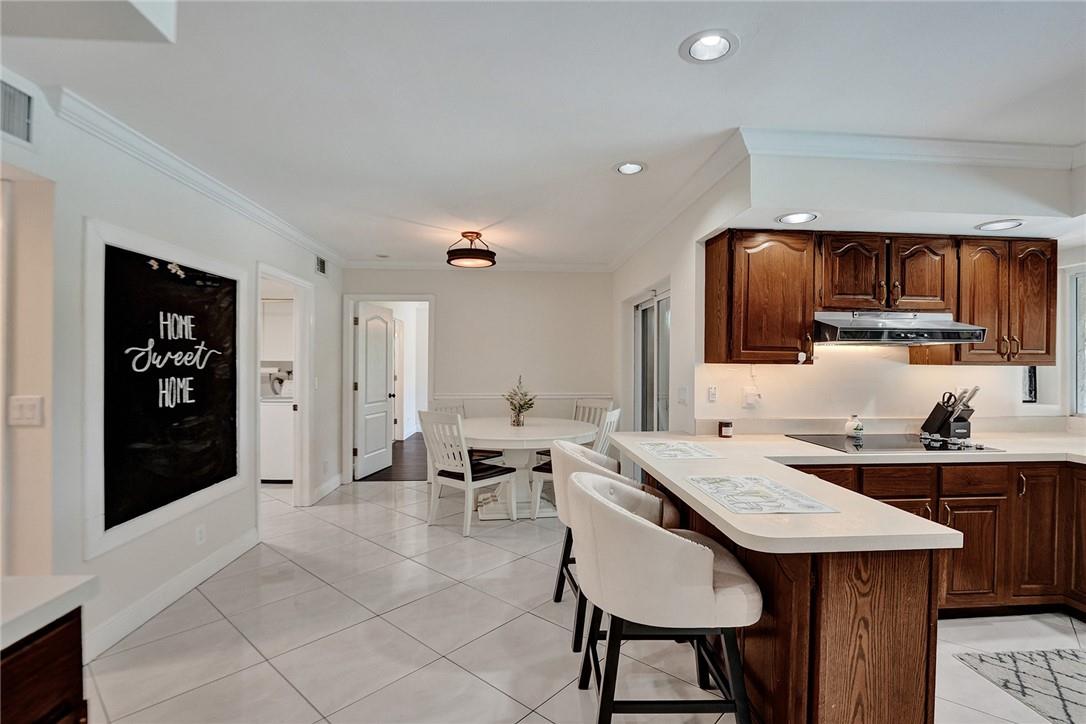 Oak Wood 80-39 B - Residential