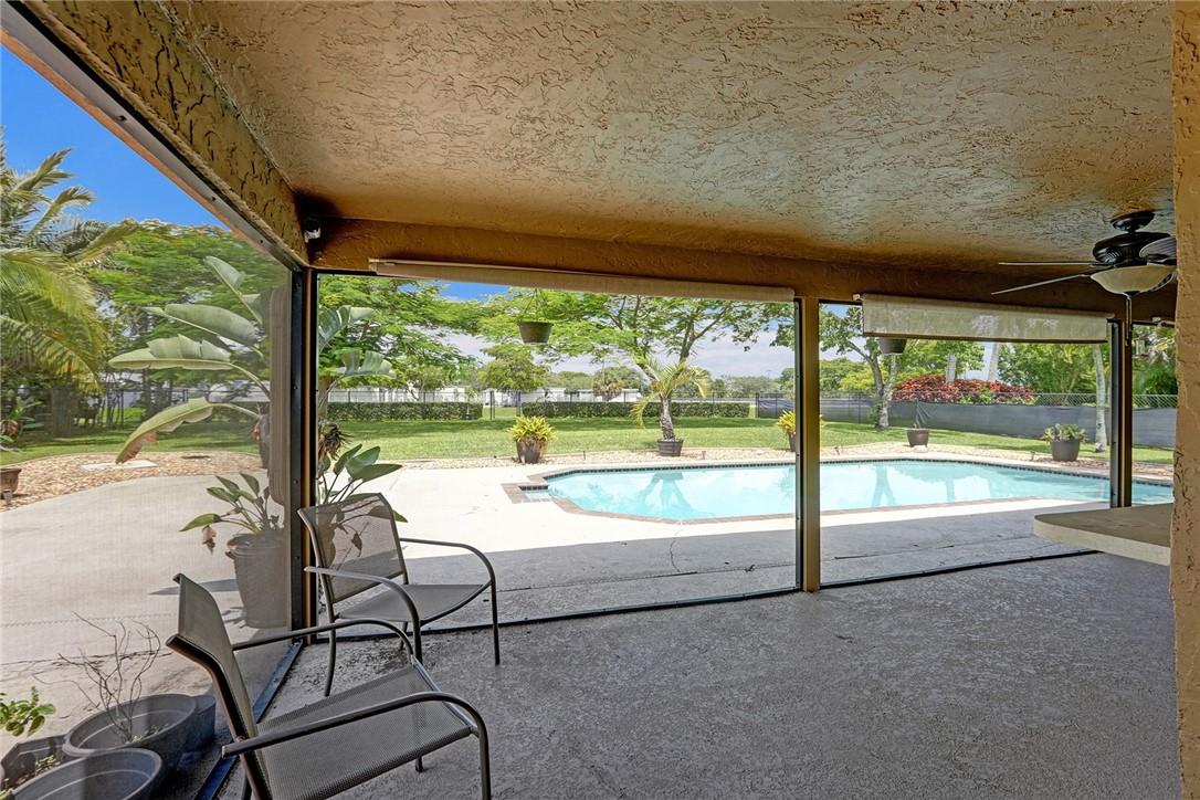 Oak Wood 80-39 B - Residential