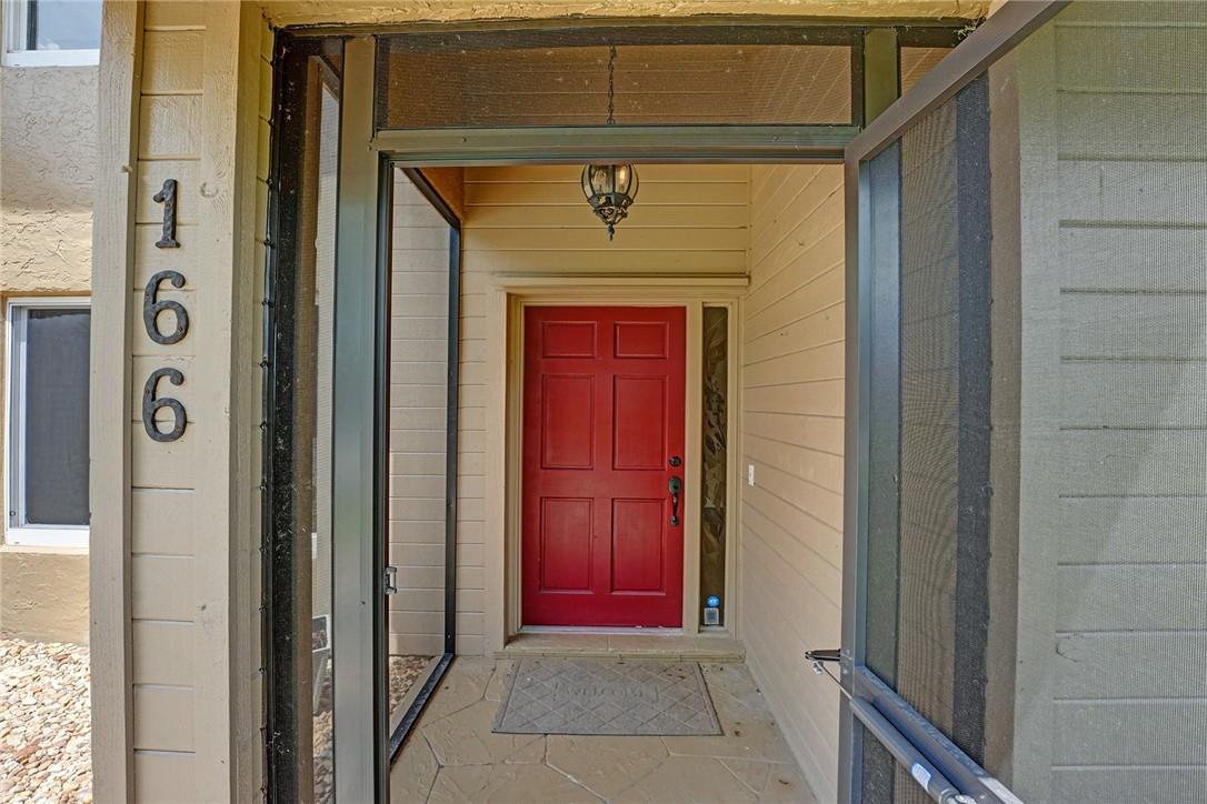 Oak Wood 80-39 B - Residential