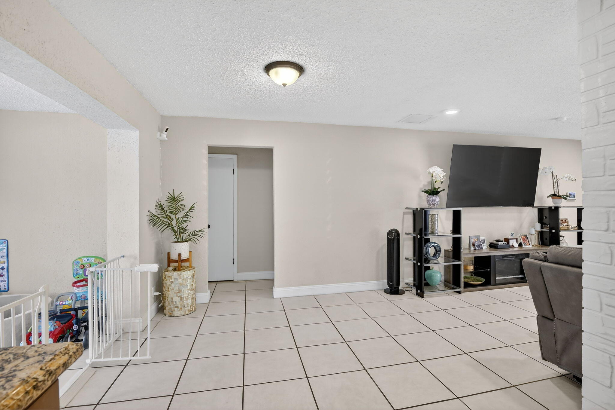 MIRAMAR SEC 3 - Residential