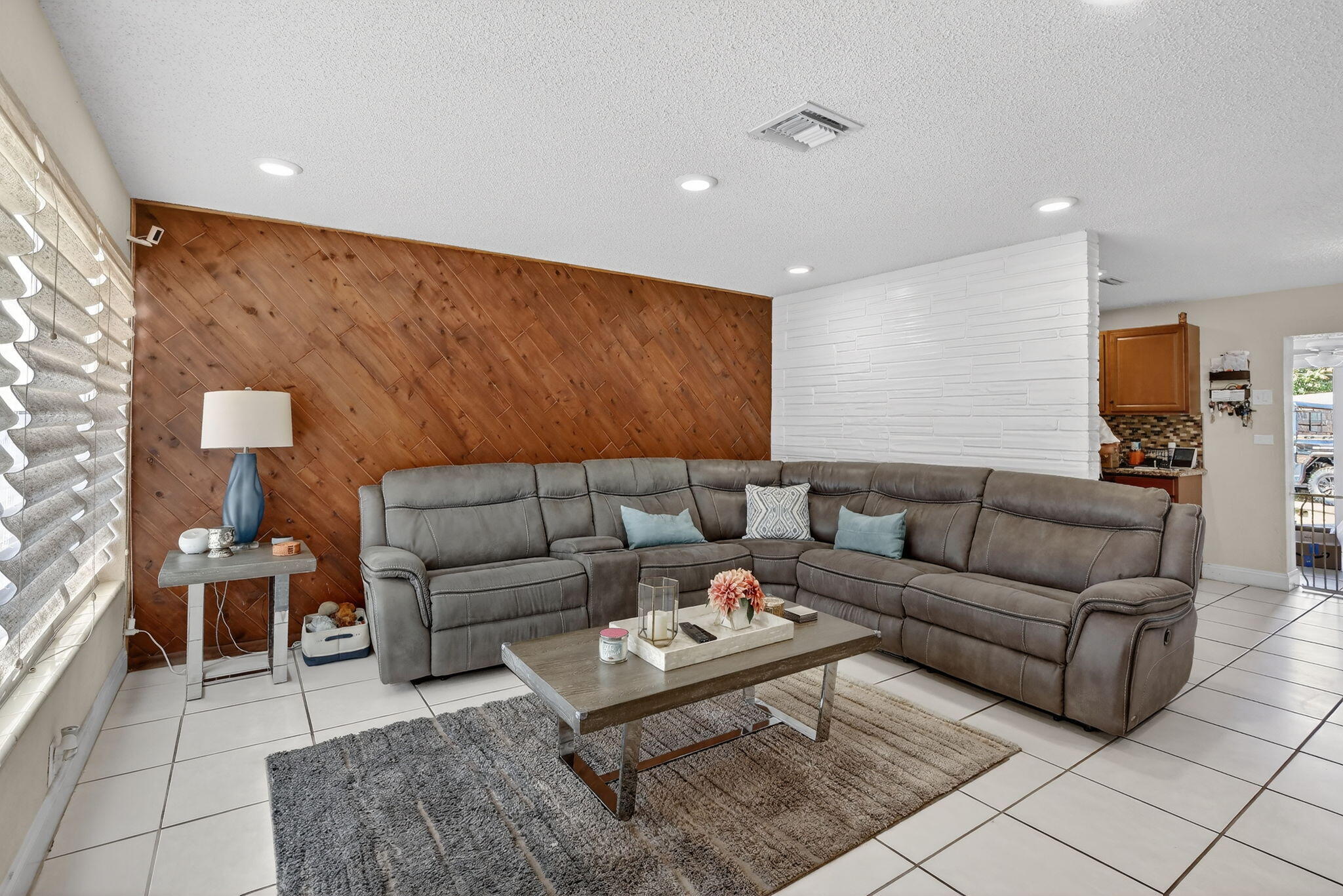 MIRAMAR SEC 3 - Residential