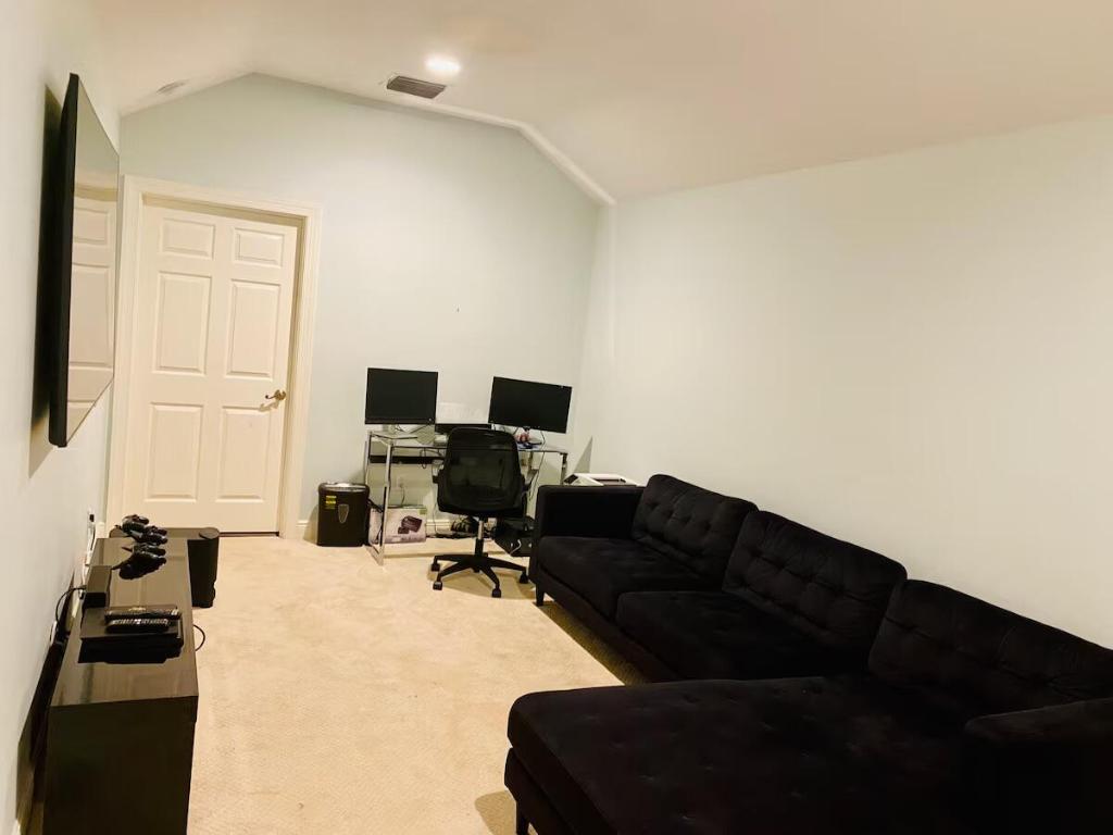 Paddock Park 2 - Residential Lease