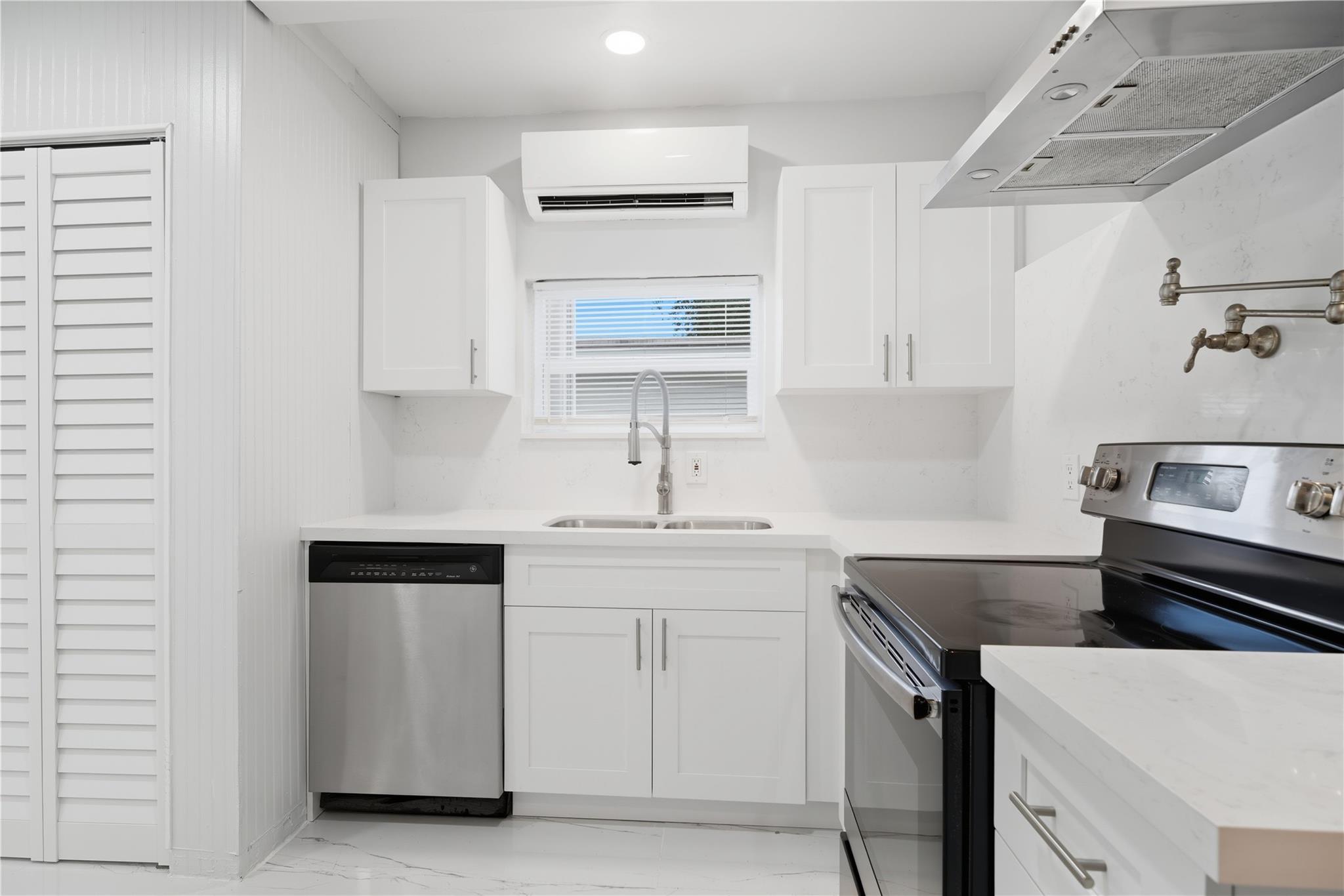 Gracewood 2 24-33 B - Residential