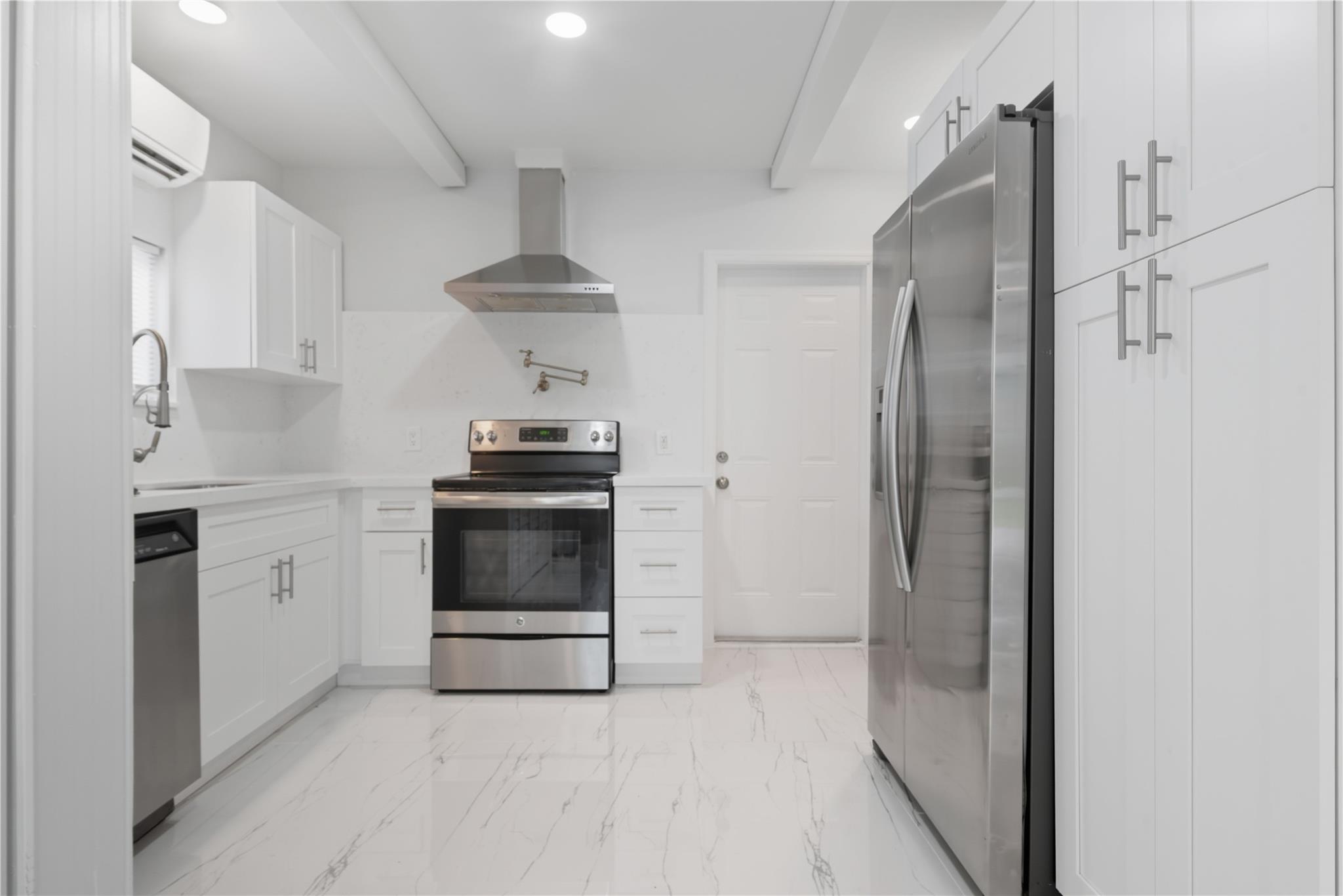 Gracewood 2 24-33 B - Residential