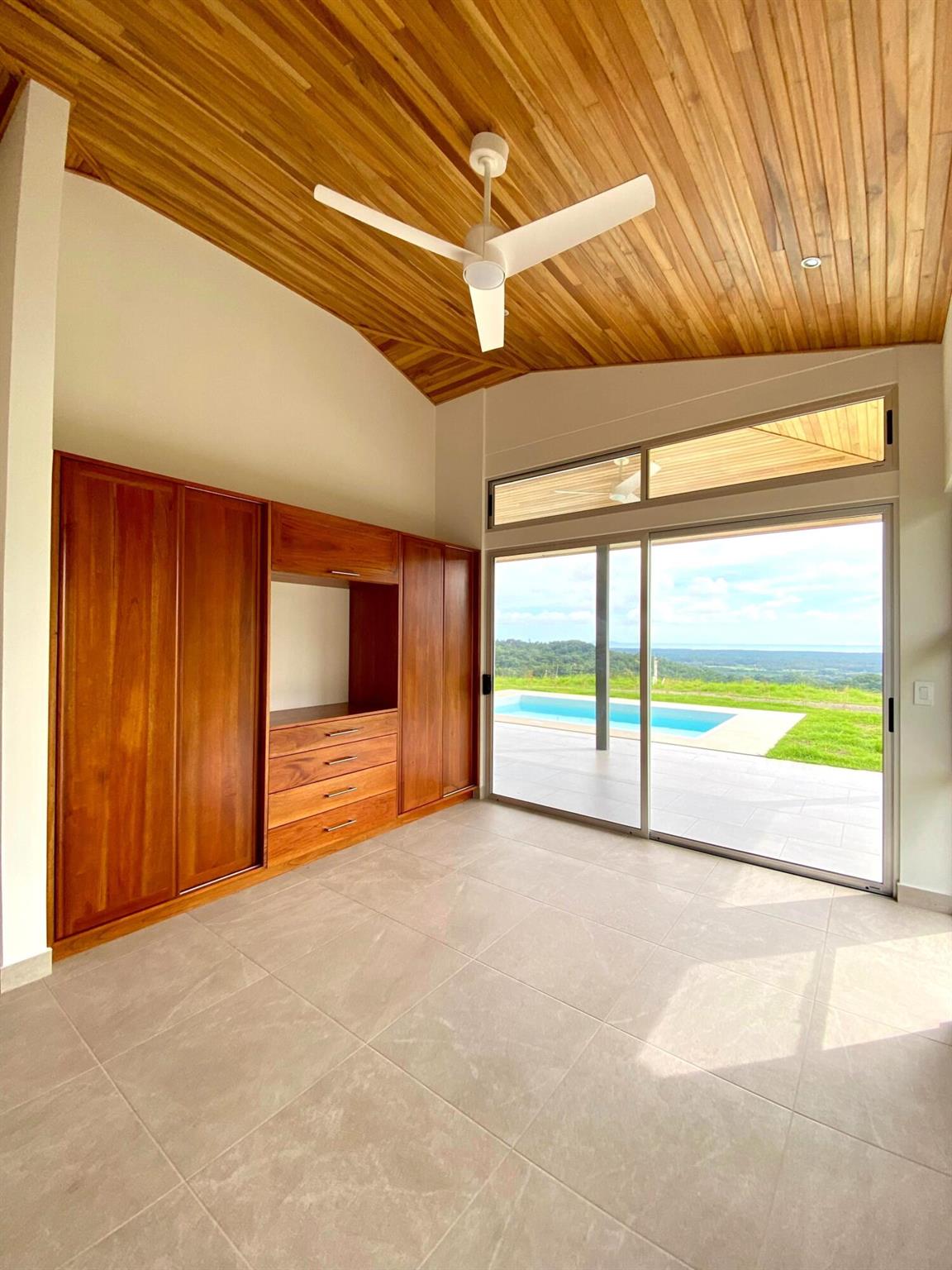 Chantales - Residential