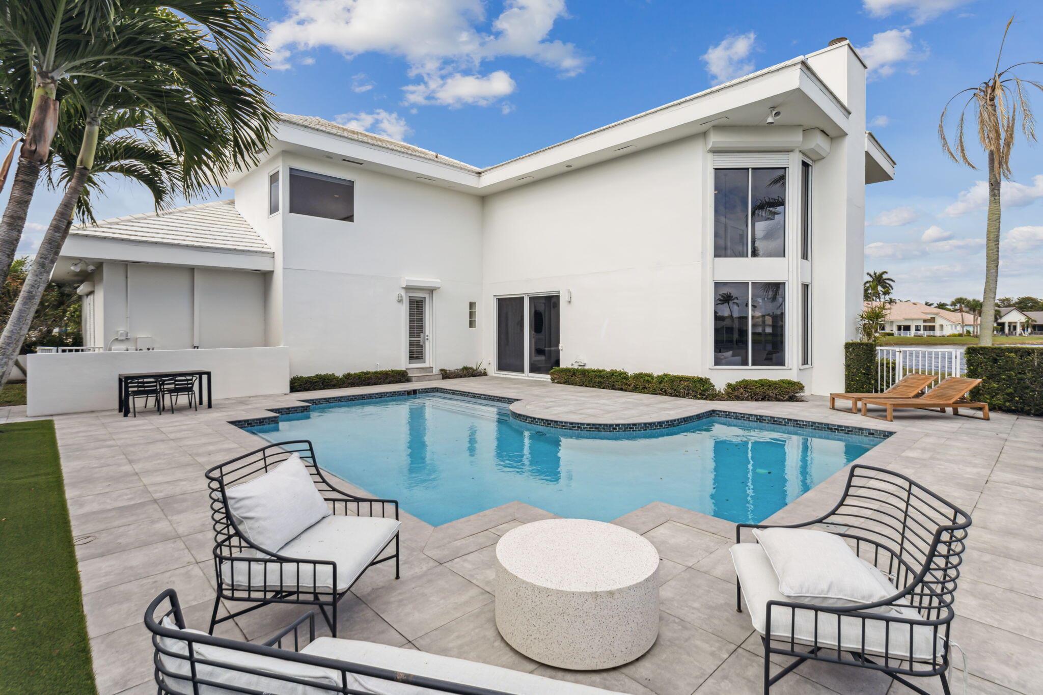 WOODFIELD HUNT CLUB - Residential