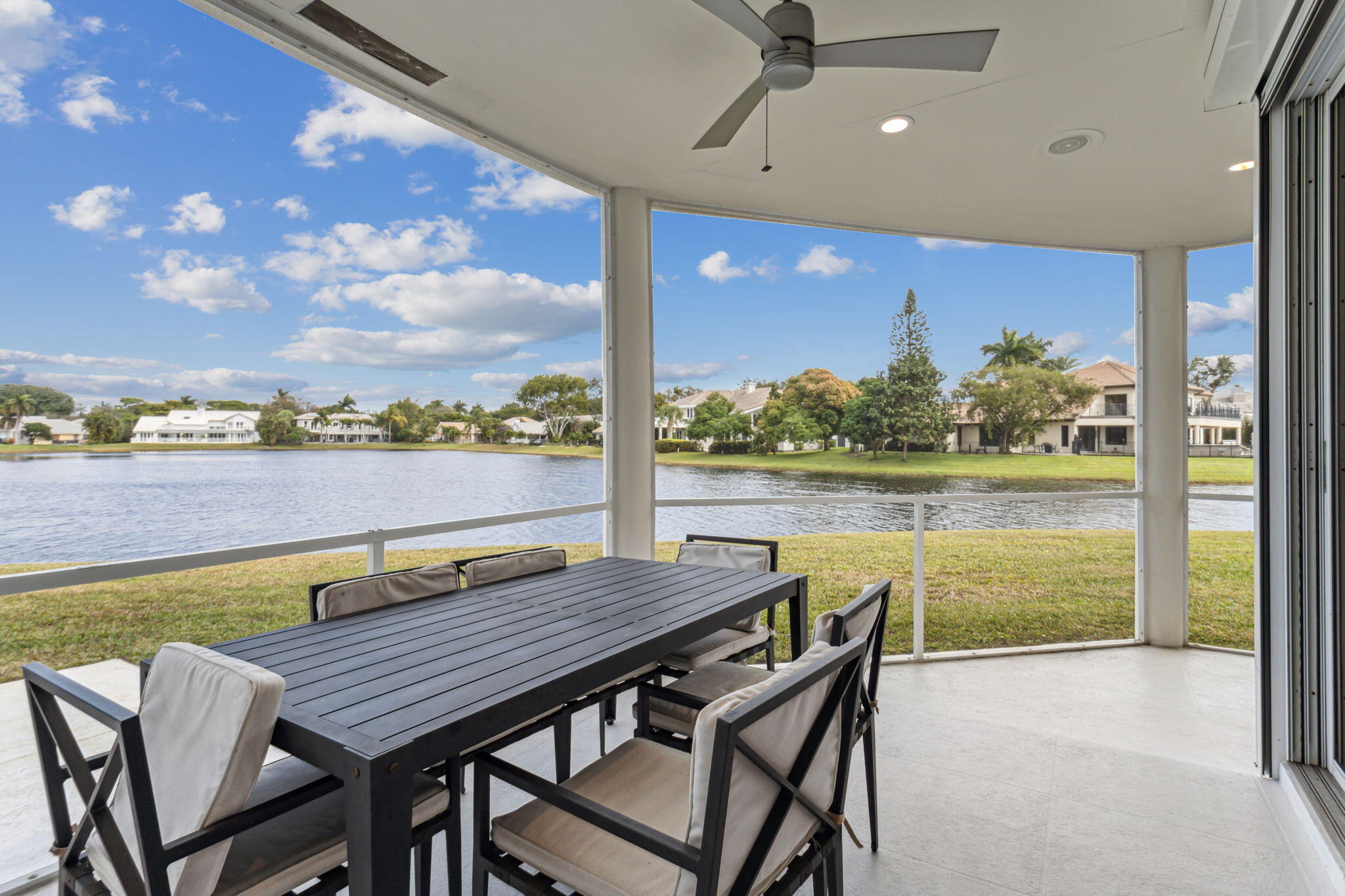 WOODFIELD HUNT CLUB - Residential