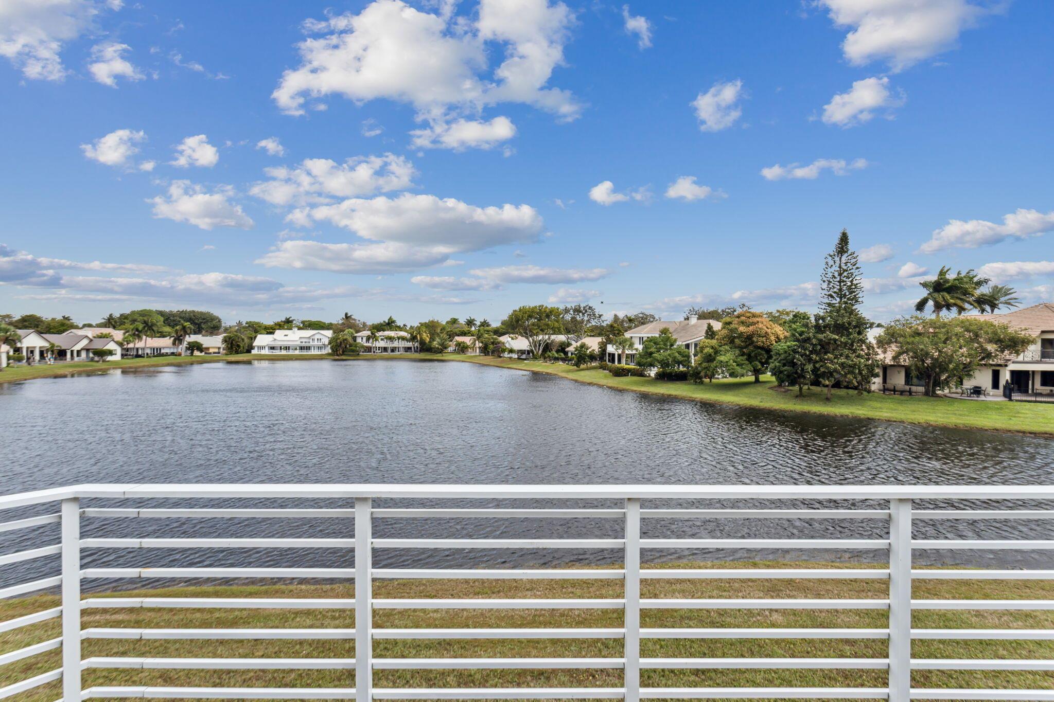 WOODFIELD HUNT CLUB - Residential