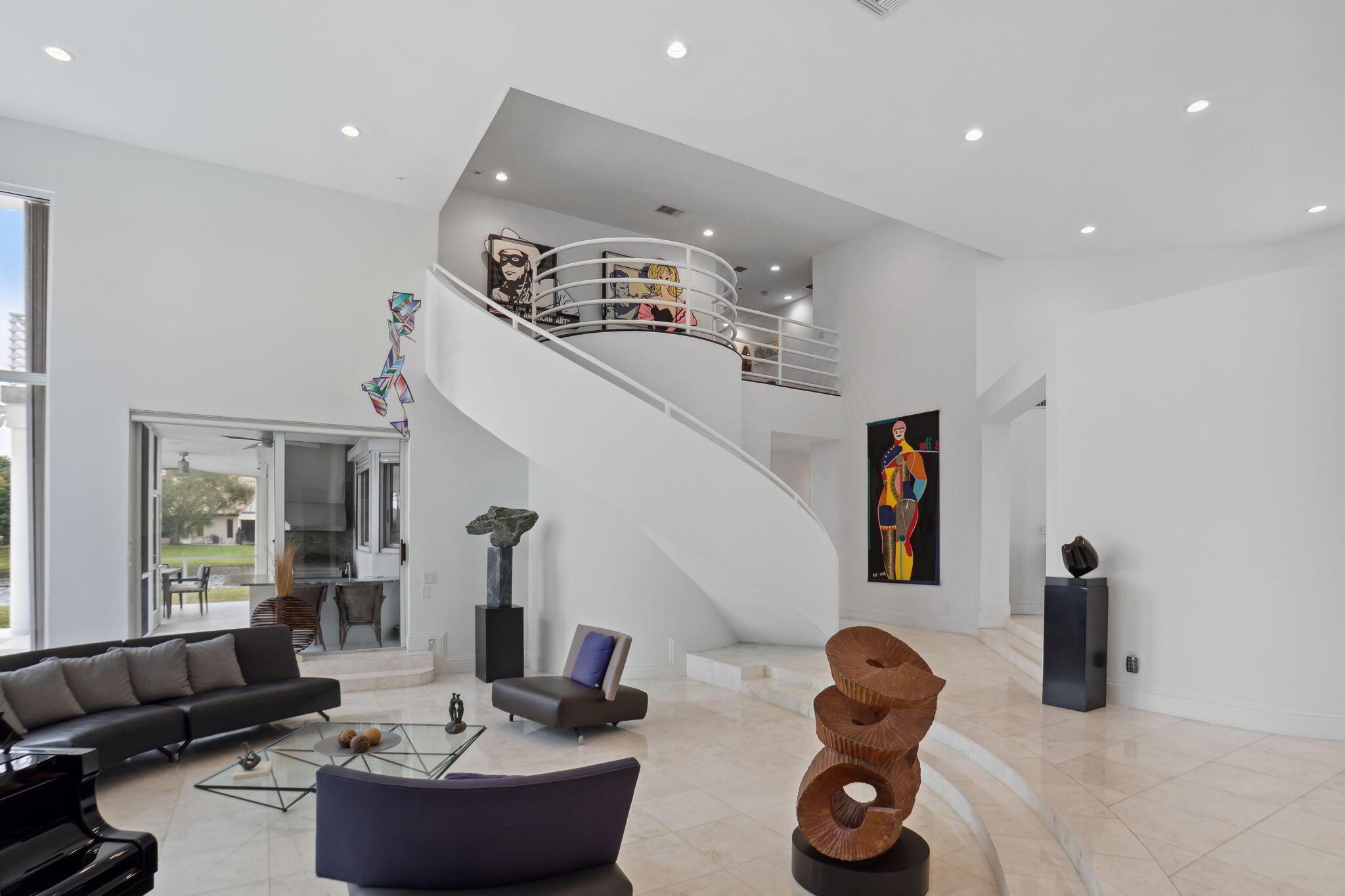 WOODFIELD HUNT CLUB - Residential